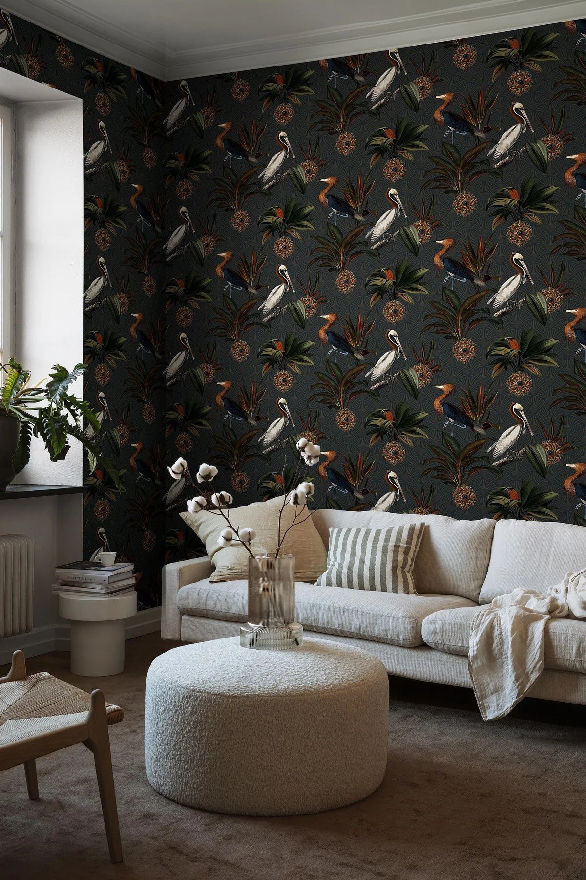 Tapeta s motivem zvířat ptáků SAPPHIRE BIRDS tmavě zelená