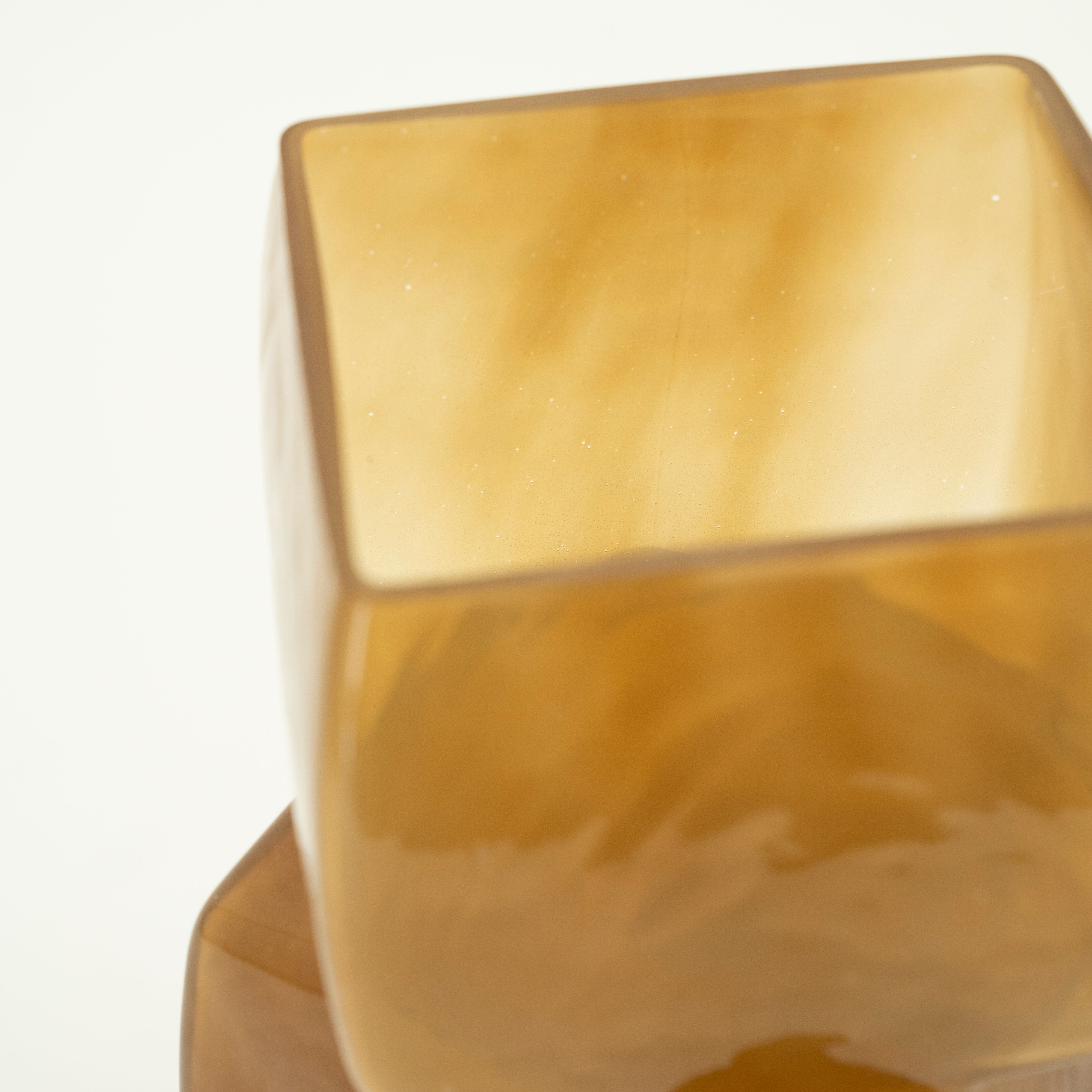 Váza BATU hořčicová