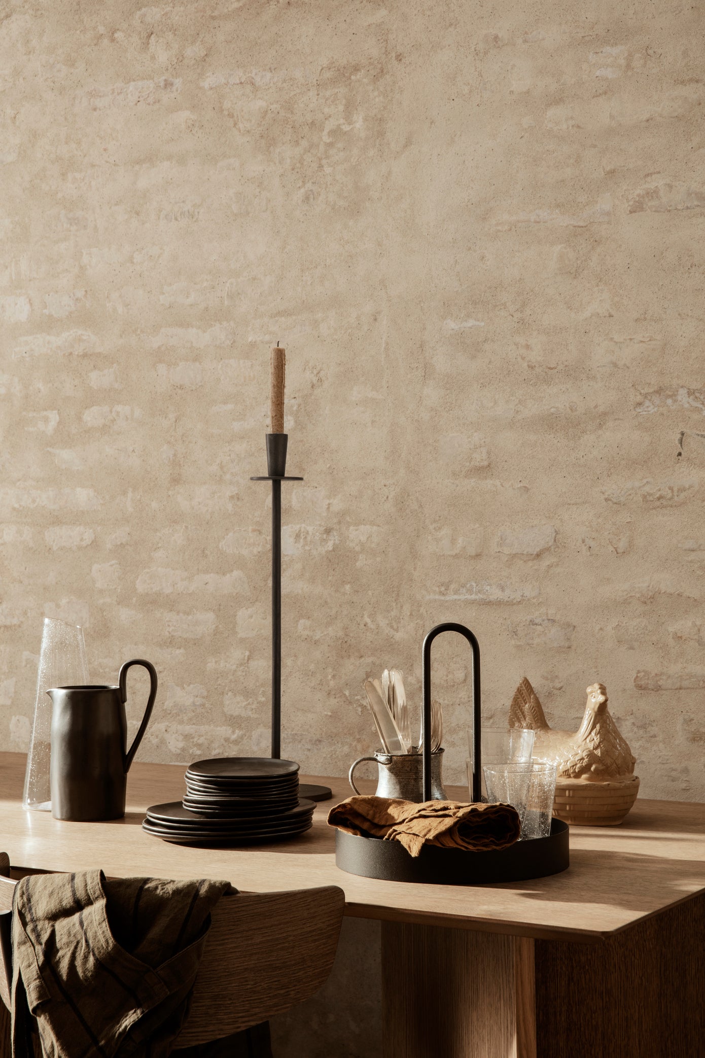 GRIB TRAY black tray with handle