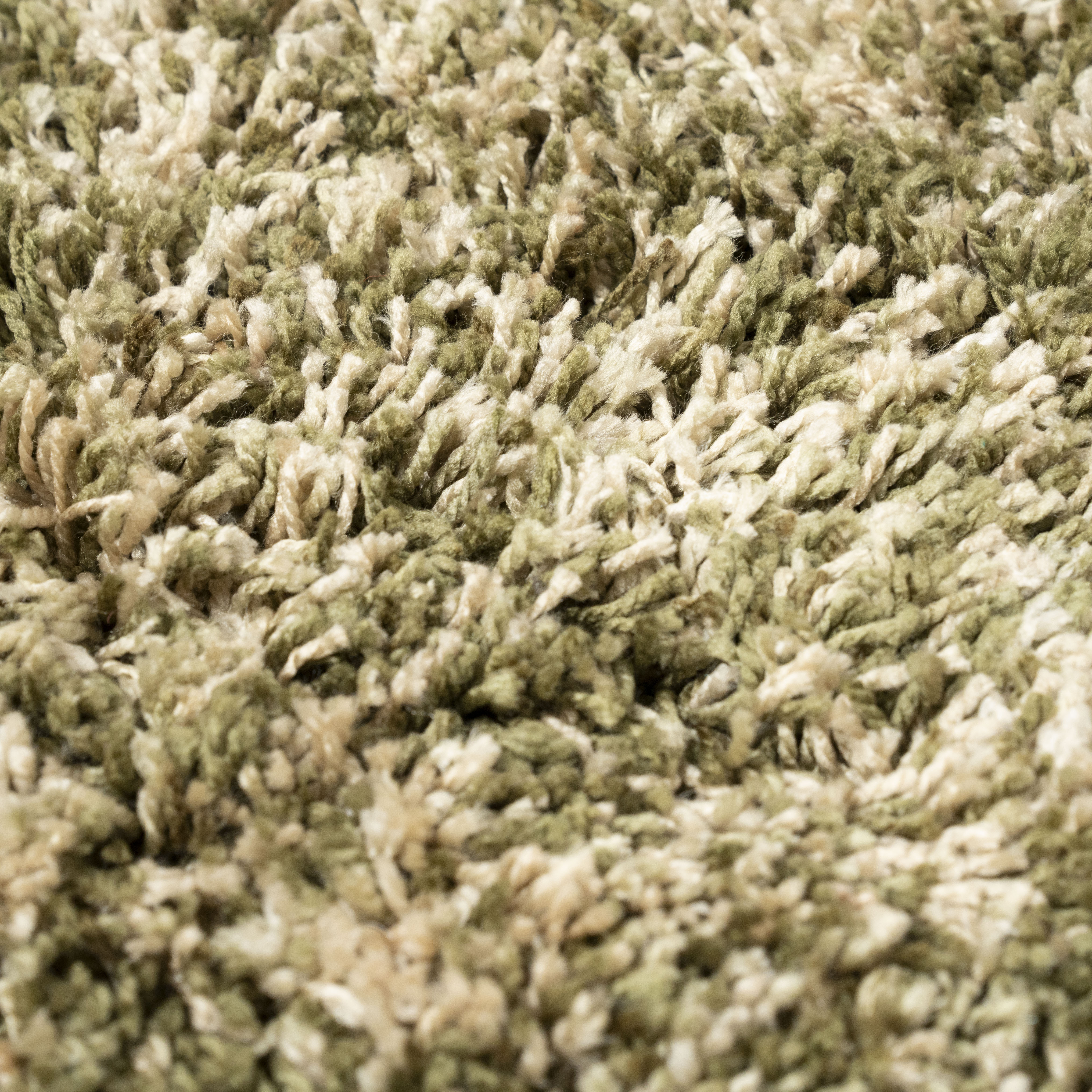 Zelený koberec MIXI s dlouhým vlasem