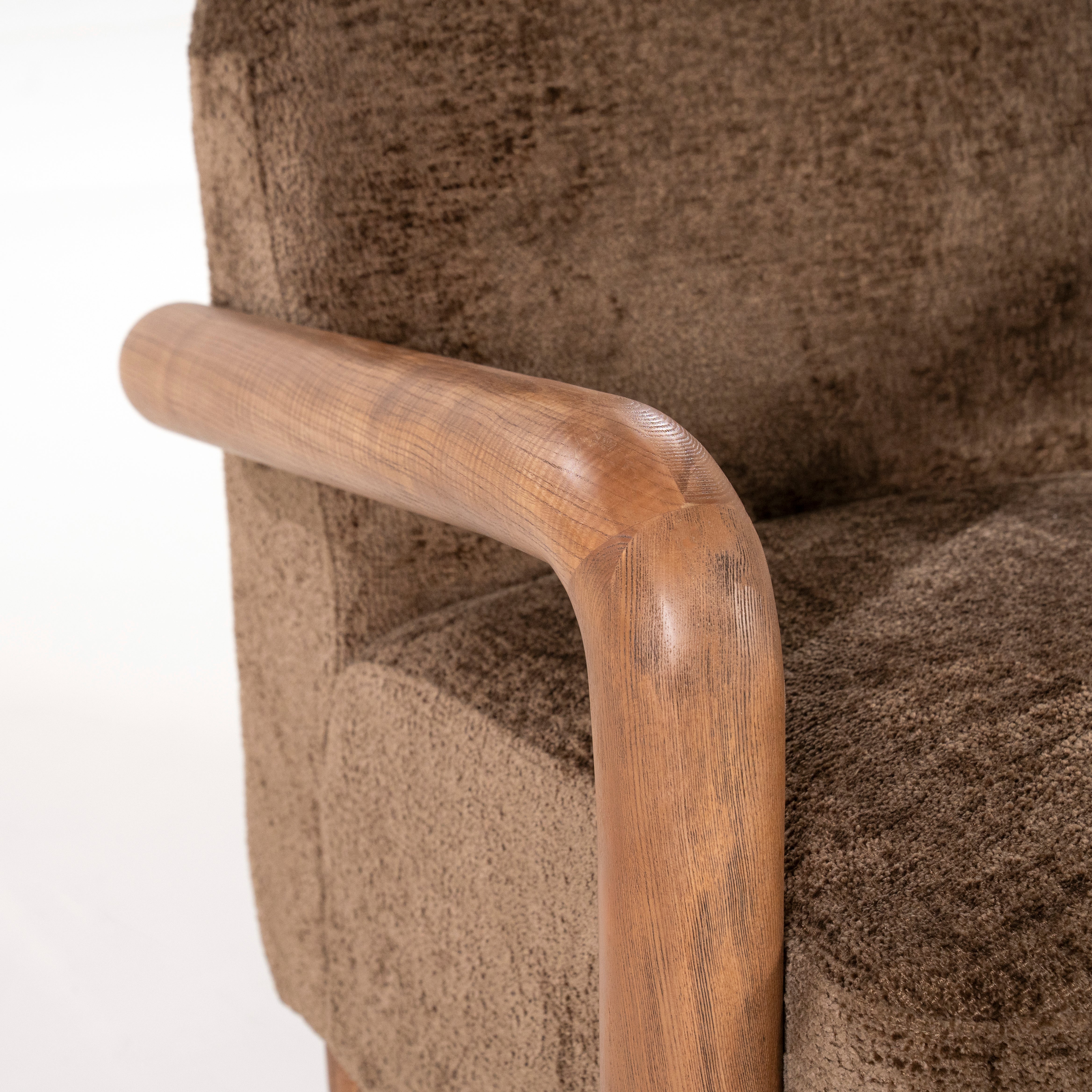 RETROVA Armchair Brown