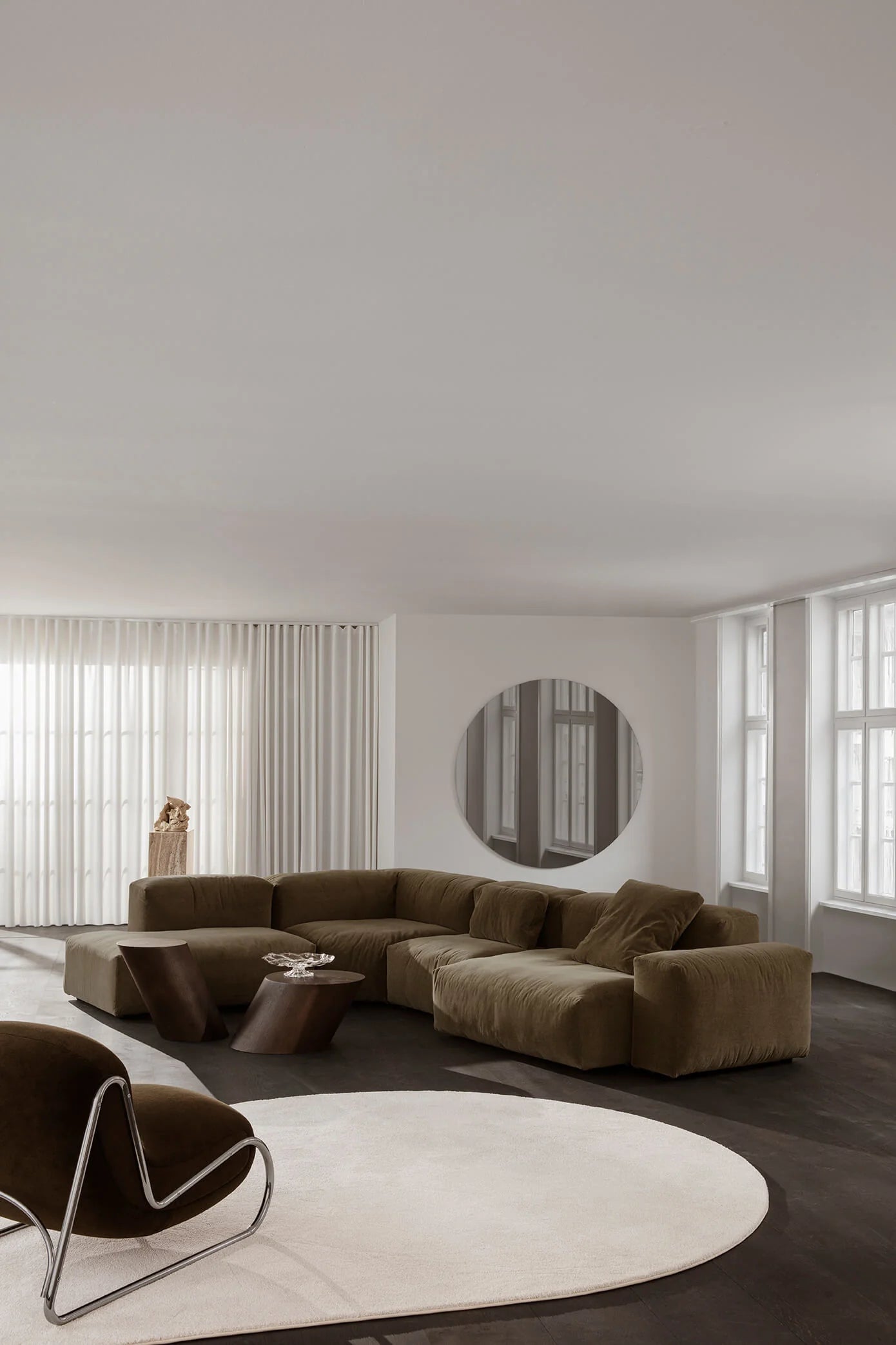 Stolik kawowy TILT ciemne drewno dębowe