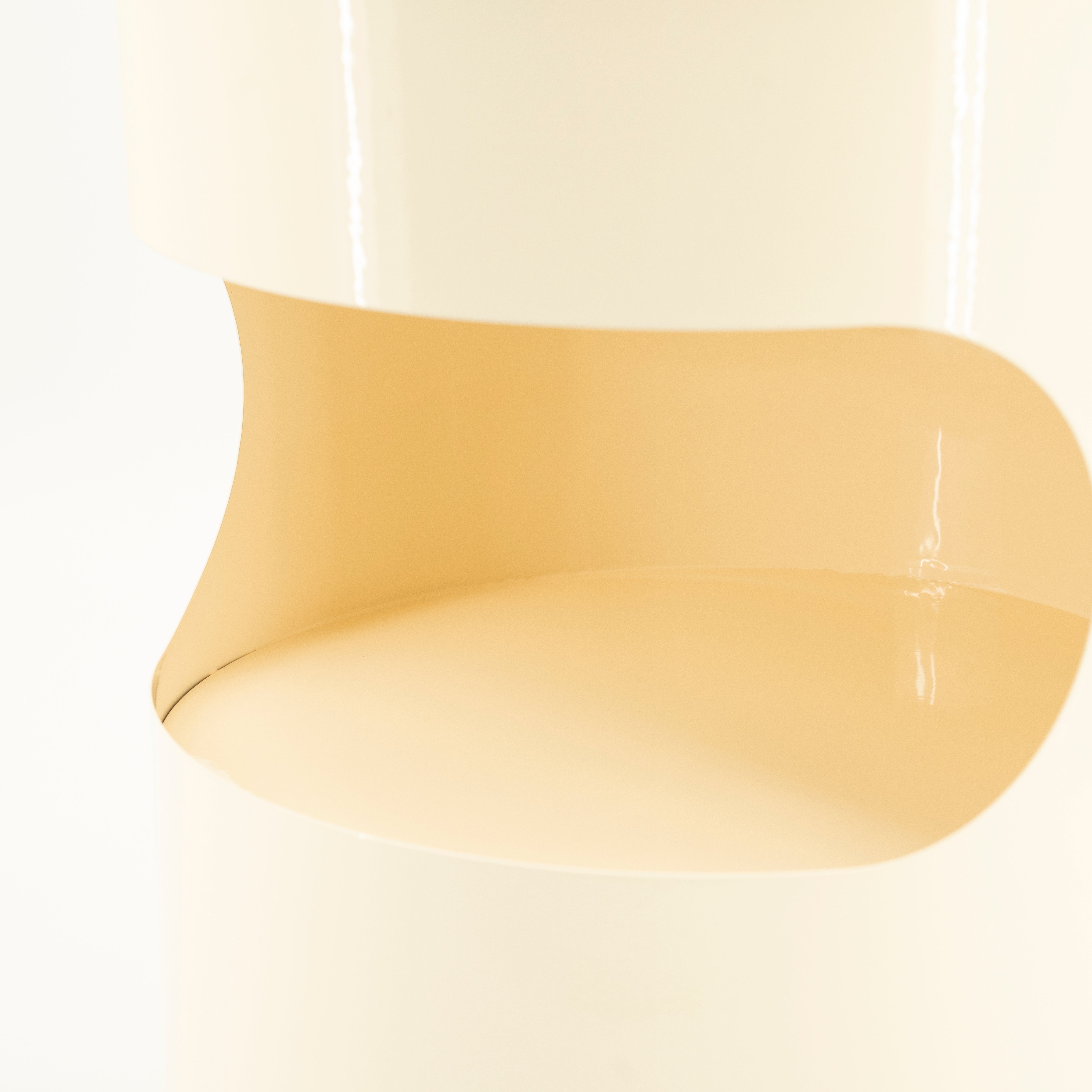 Kremový boční stolek TONDO