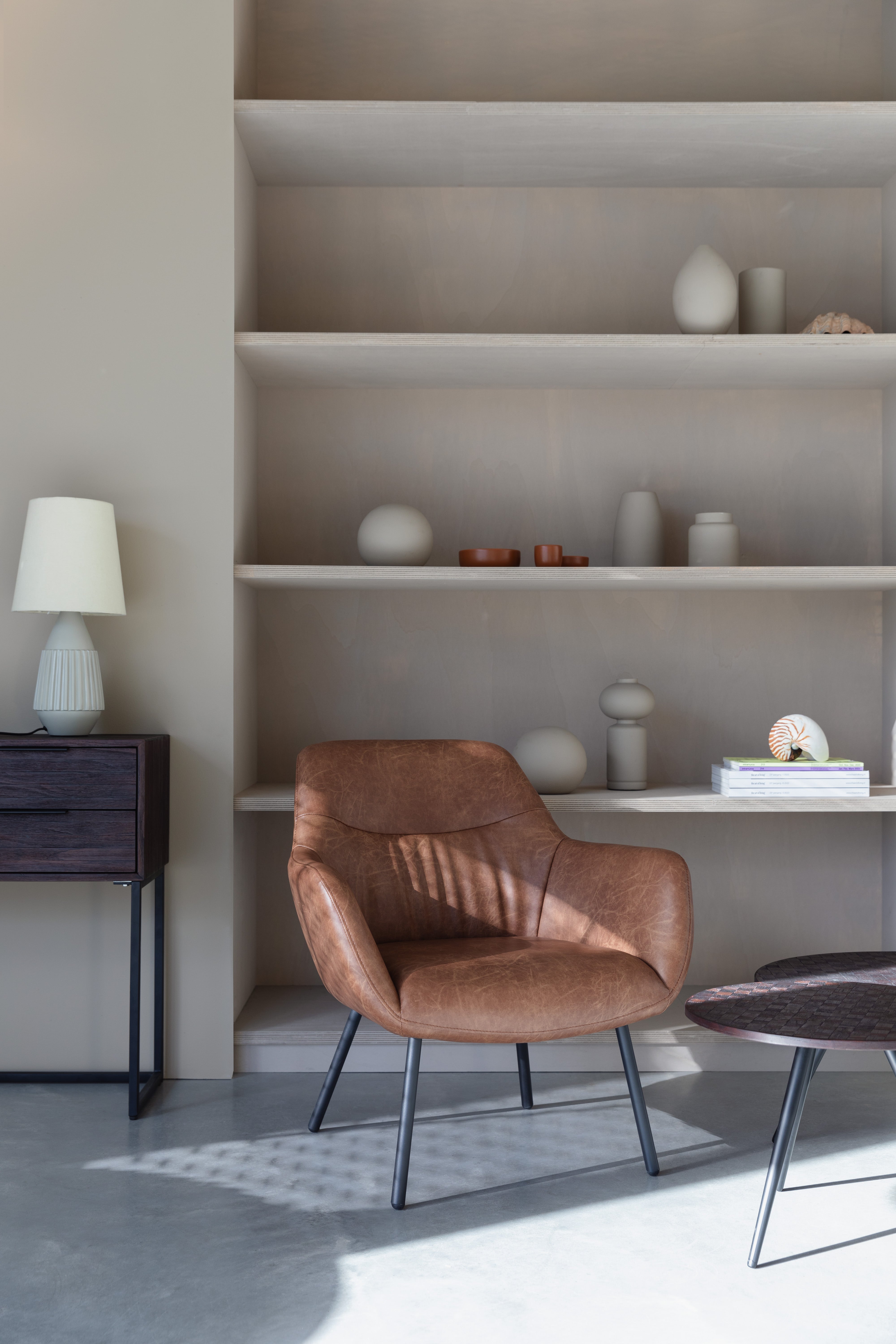 Křeslo DUDE hnědá ekologická kůže