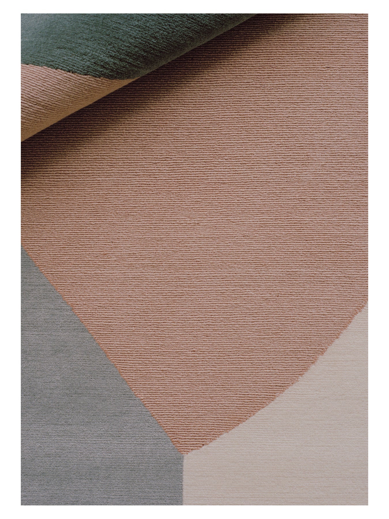 Koberec DIFFUSED AURA zlomená růžová s béžovou