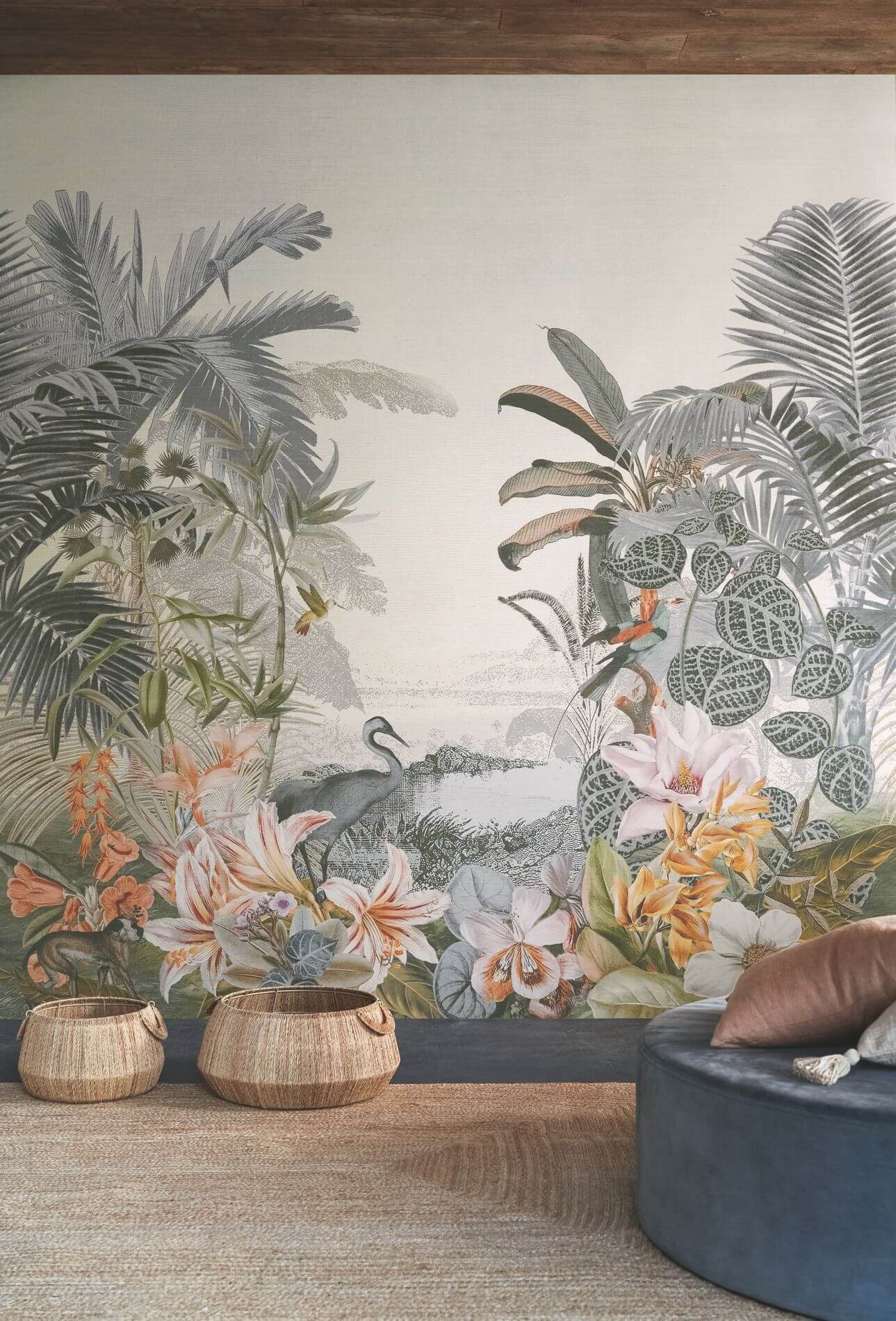 Textilní mural s exotickou krajinou PARAIBA, ztlumená modrá s béžovou