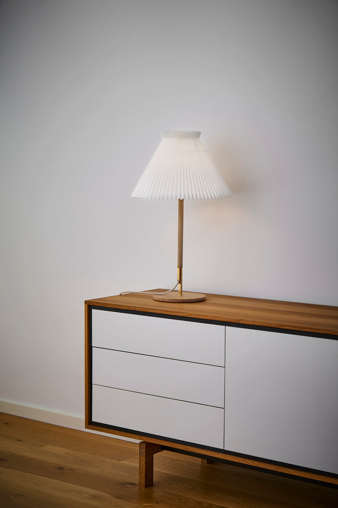 Stolní lampa MODEL 328 světlý dub