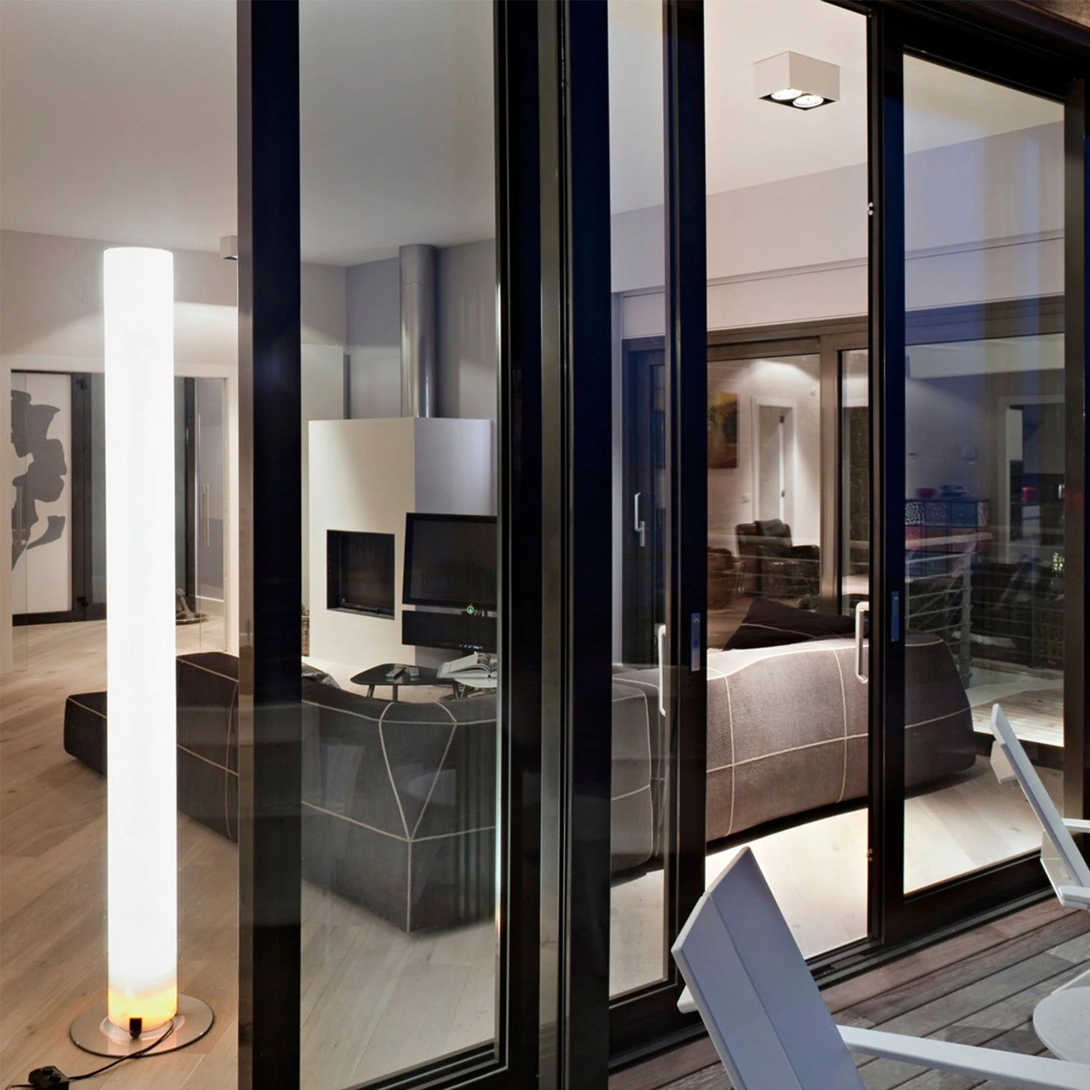 Stojací lampa STYLOS bílá