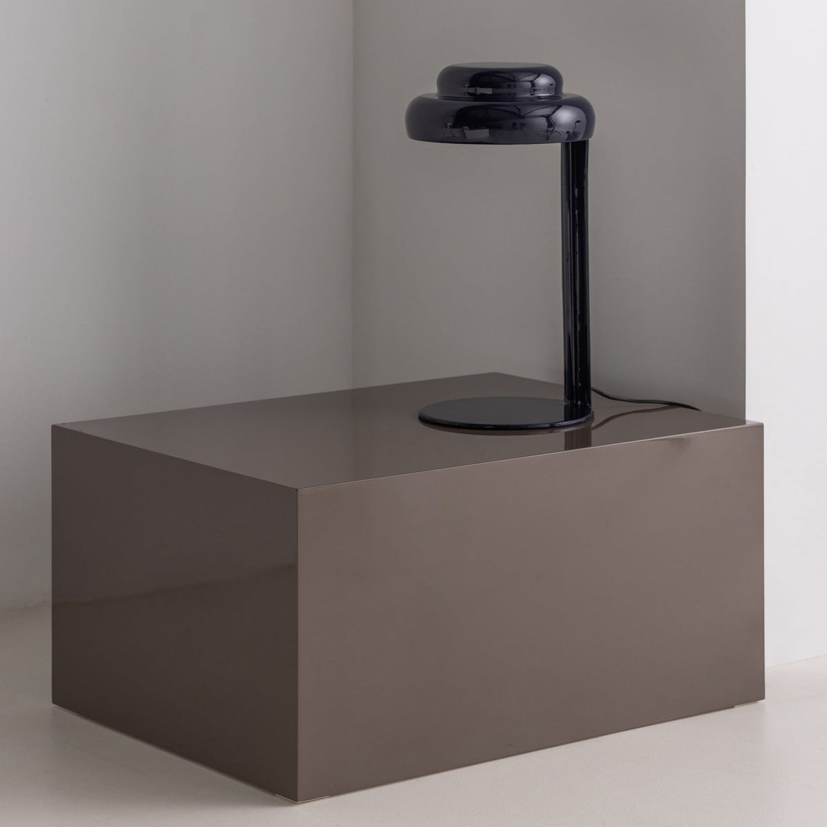 Lampa RASSY wysoka ciemnoniebieski – ujęcie 2