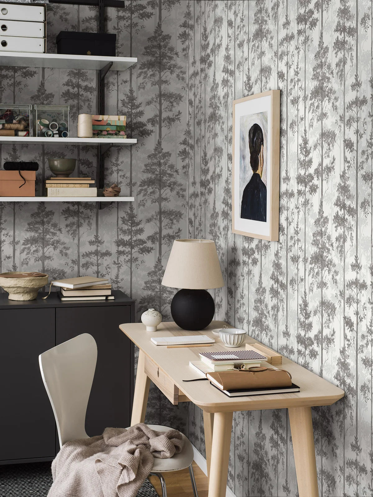 Non-woven paper wallpaper with a plant pattern RONJA gray with white