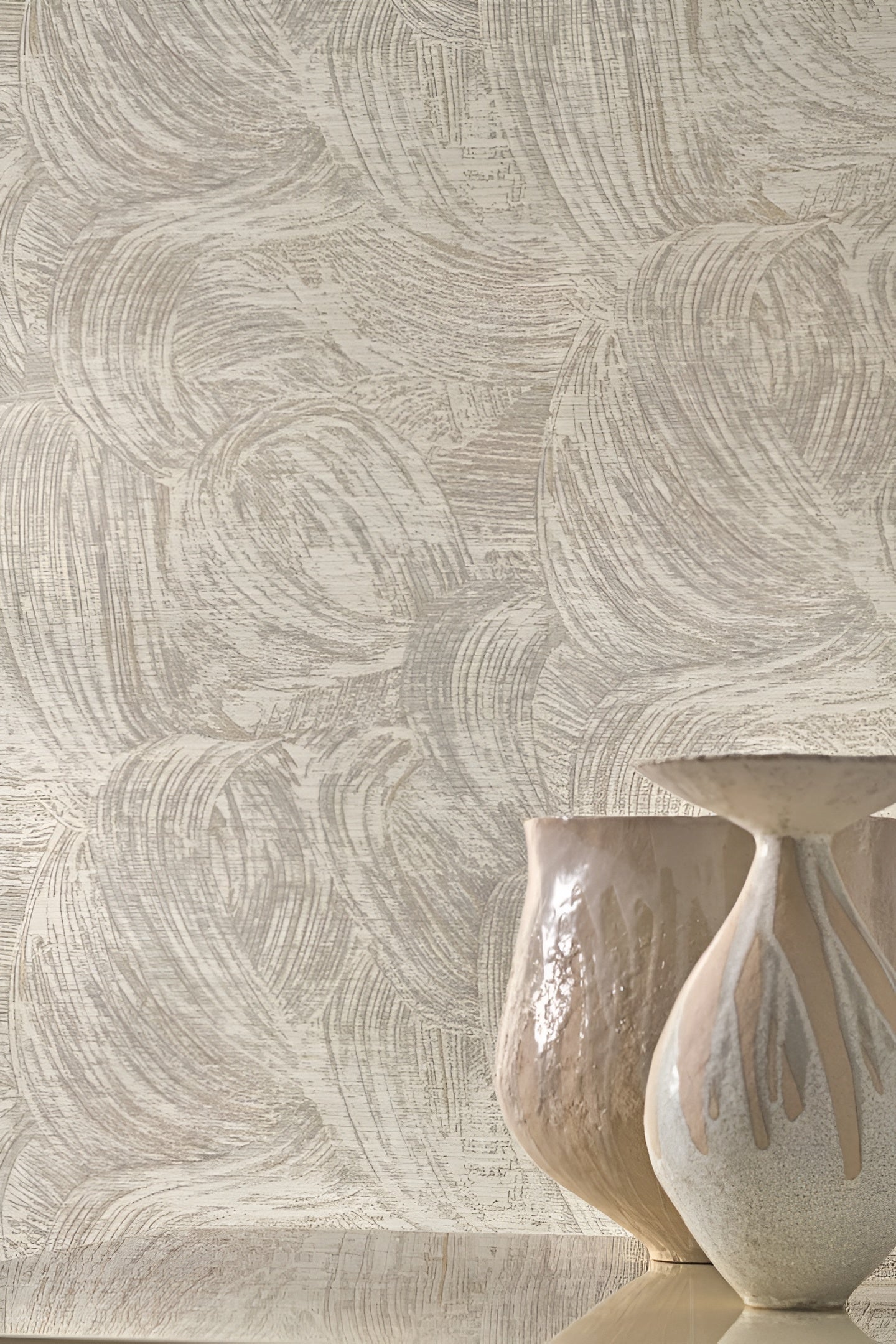 Structural wallpaper with abstract pattern NASTRO - GRÉGE OCRE light brown