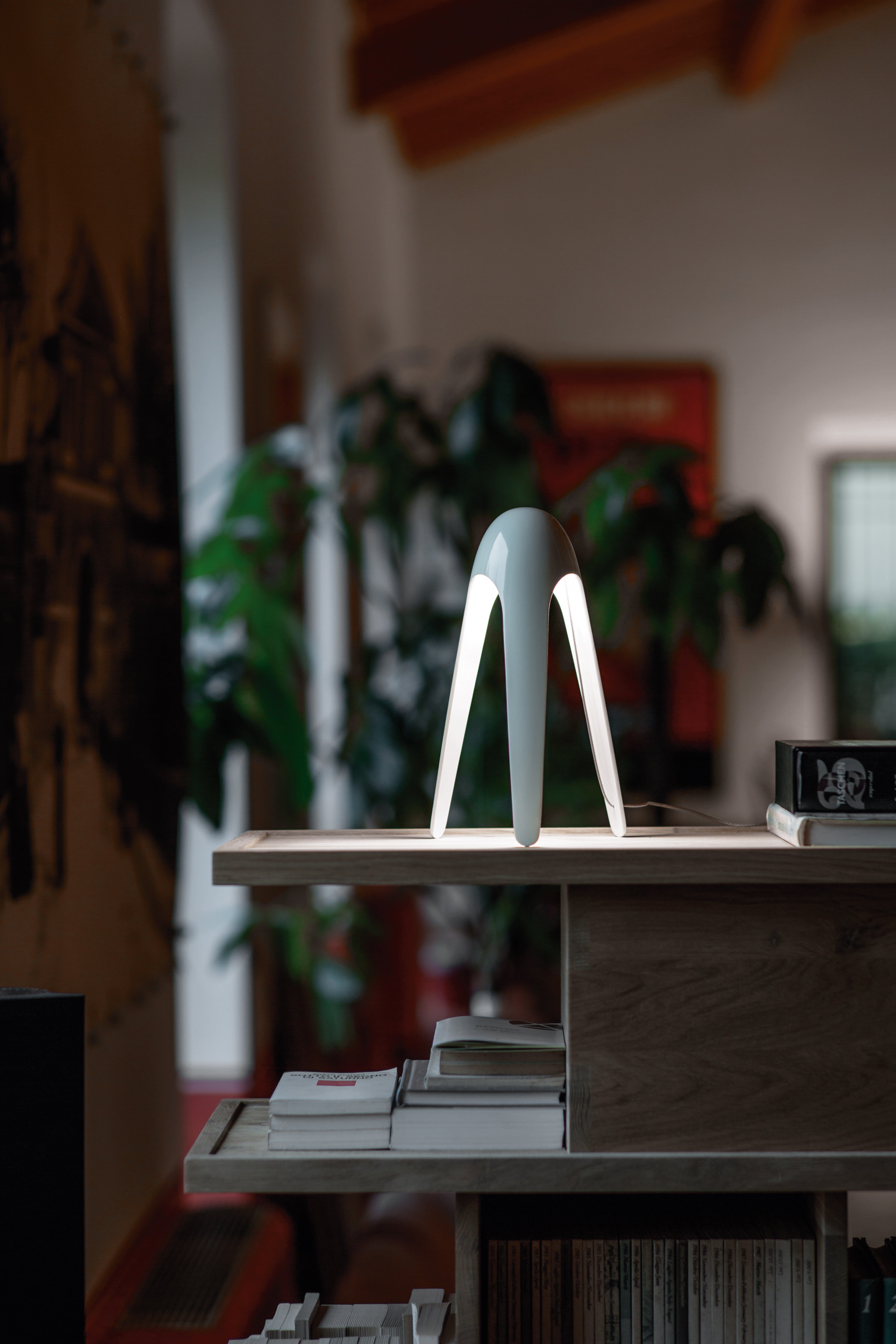 Stolní lampa CYBORG lesklá modrá