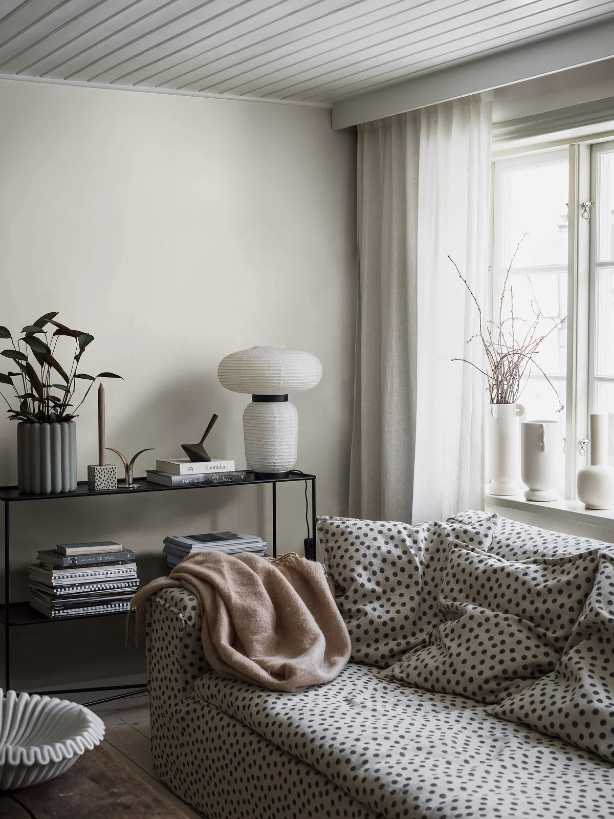 Tapeta strukturalna imitująca len LINEN - CALM WHITE biały