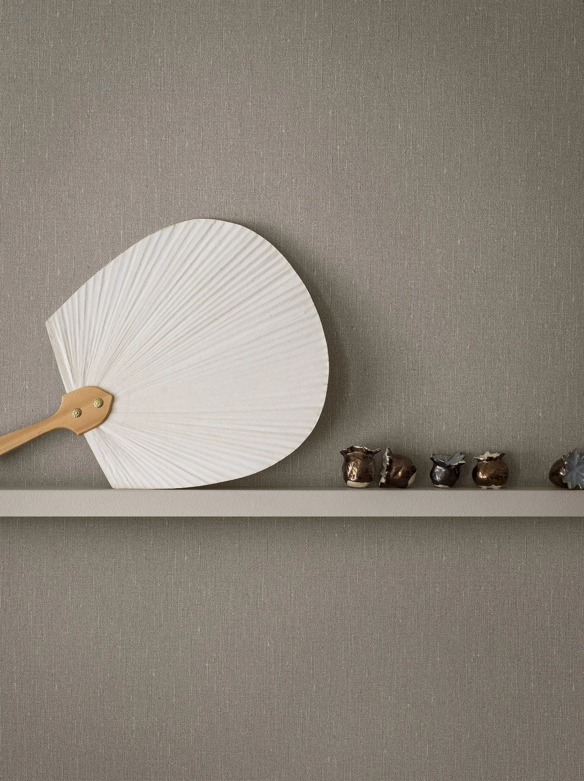 Structural wallpaper imitating linen - MUSCOT LINEN light brown