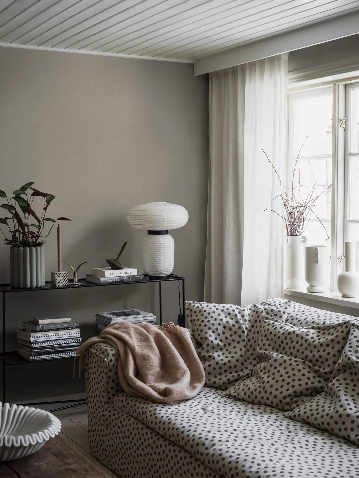 Structural wallpaper imitating linen - MUSCOT LINEN light brown