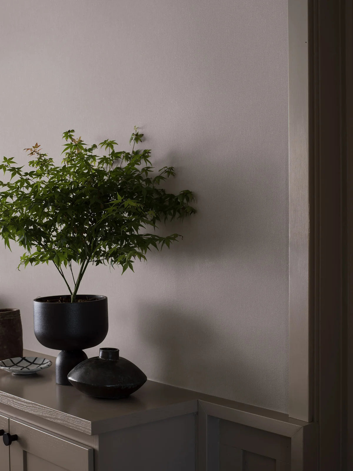 Tapeta se strukturou imitující len LINEN - HEATHER šedá