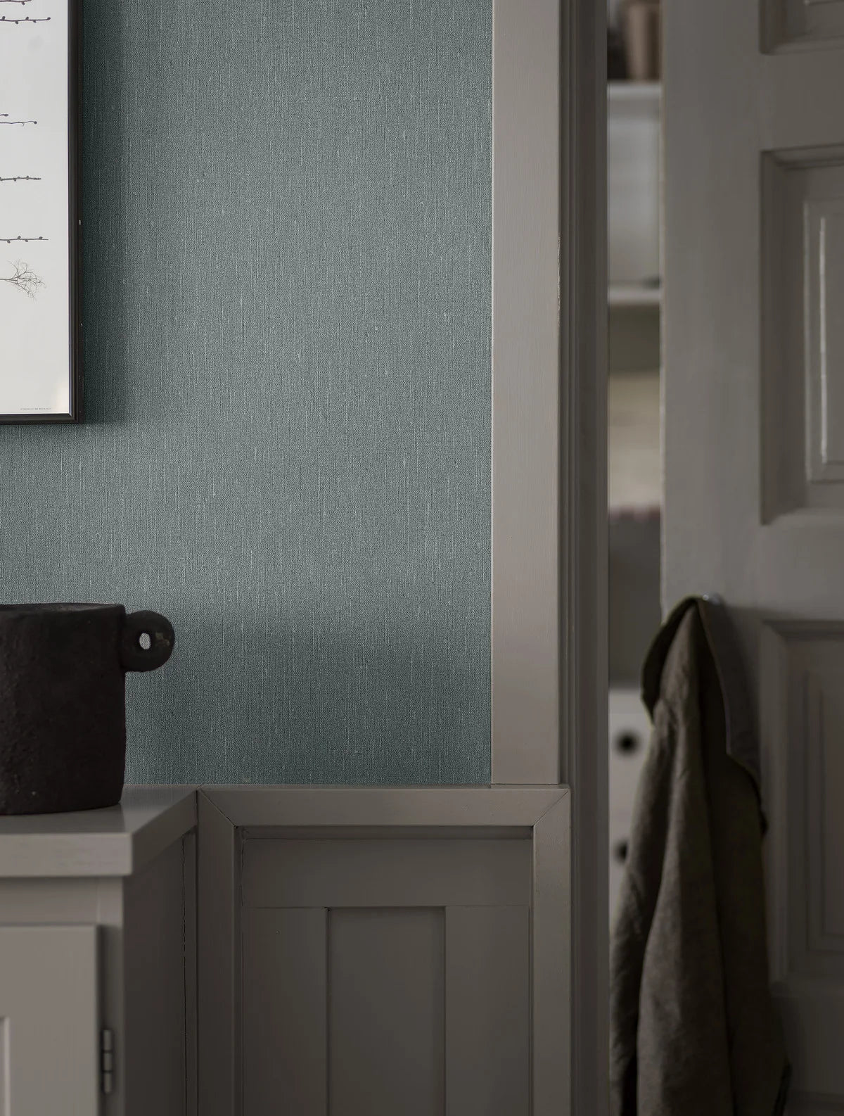 Tapeta se strukturou imitující len LINEN - DUSTY DENIM, tlumená modrá