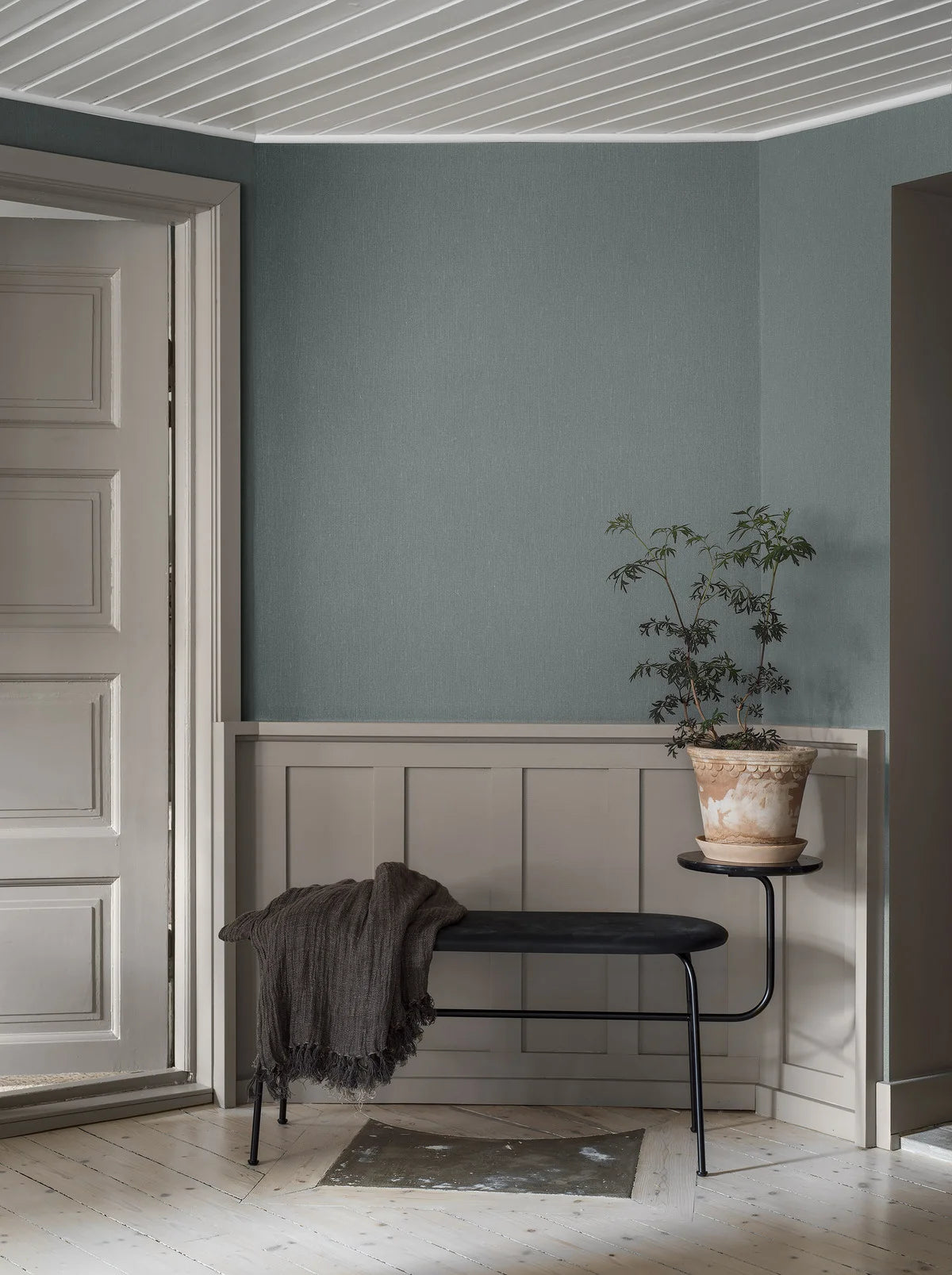 Tapeta se strukturou imitující len LINEN - DUSTY DENIM, tlumená modrá