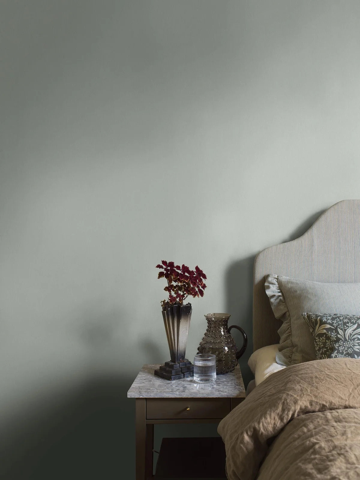 Tapeta se strukturou imitující len LINEN - SOFT JADE šedozelená
