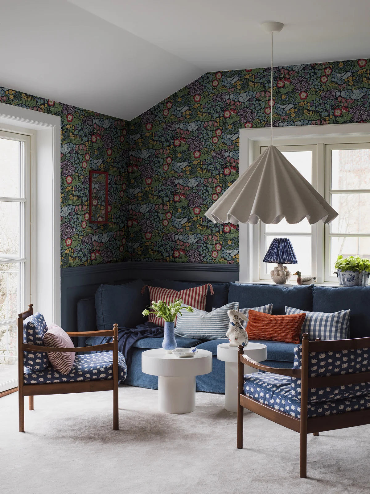 Tapeta s rostlinným motivem květin RABATT vícebarevná