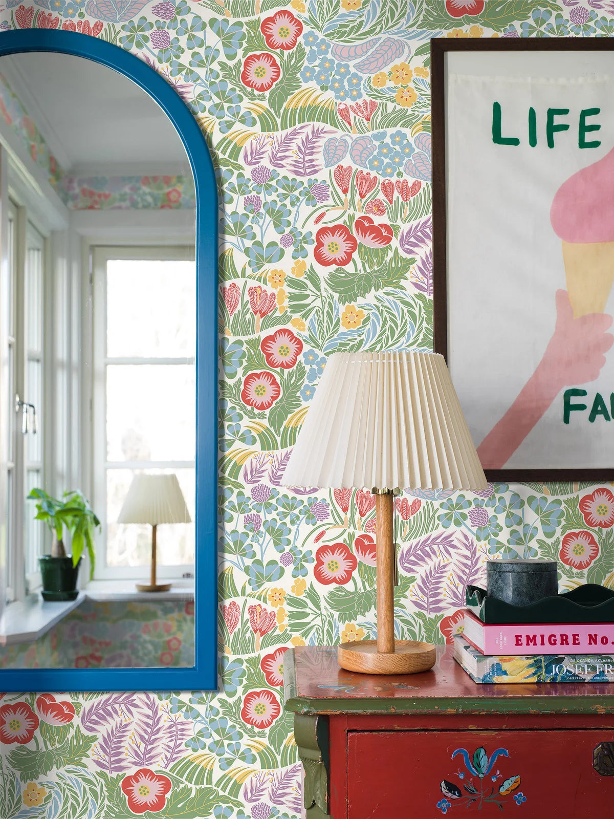 Tapeta s rostlinným motivem květin RABATT modrá se zelenou