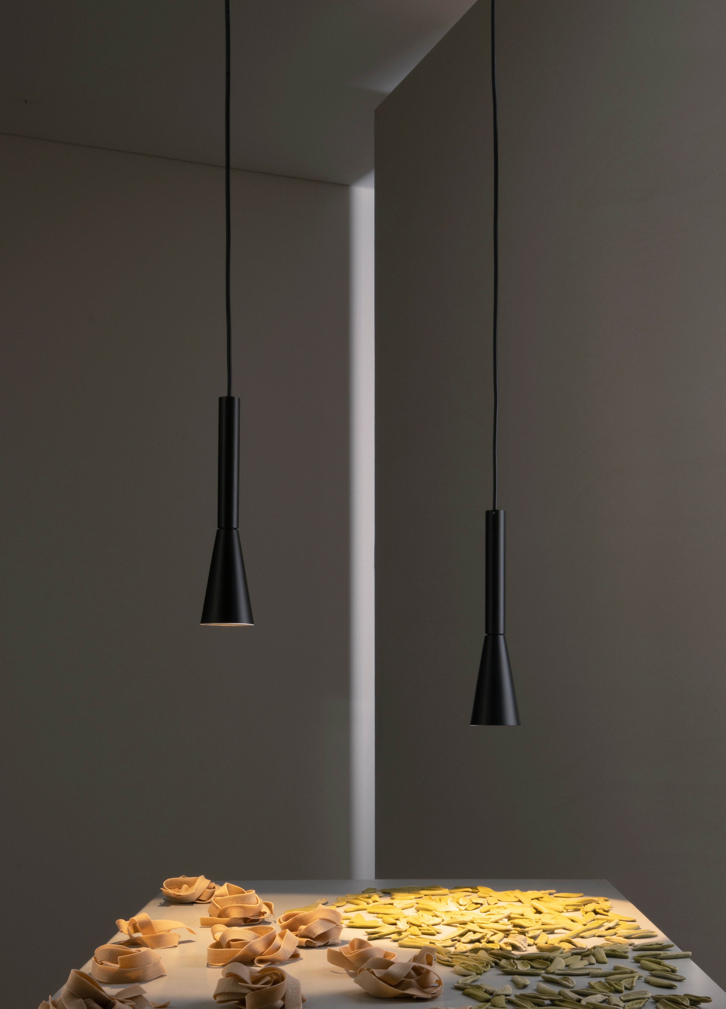 Lampa visící COLIBRÌ černá