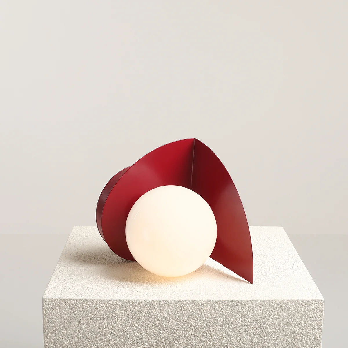 Loop red table lamp
