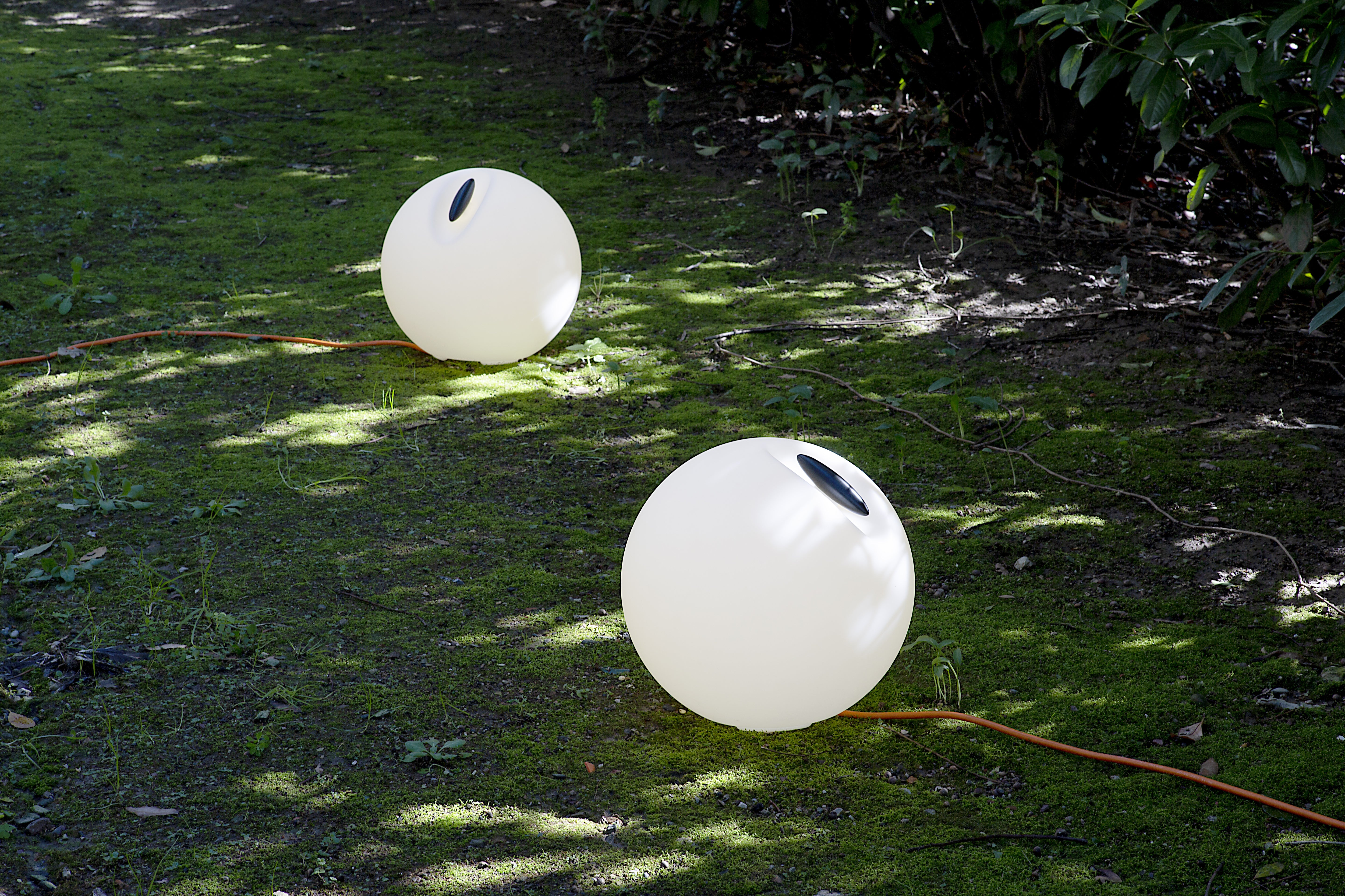 Zahradní podlahová lampa BOWL bílá