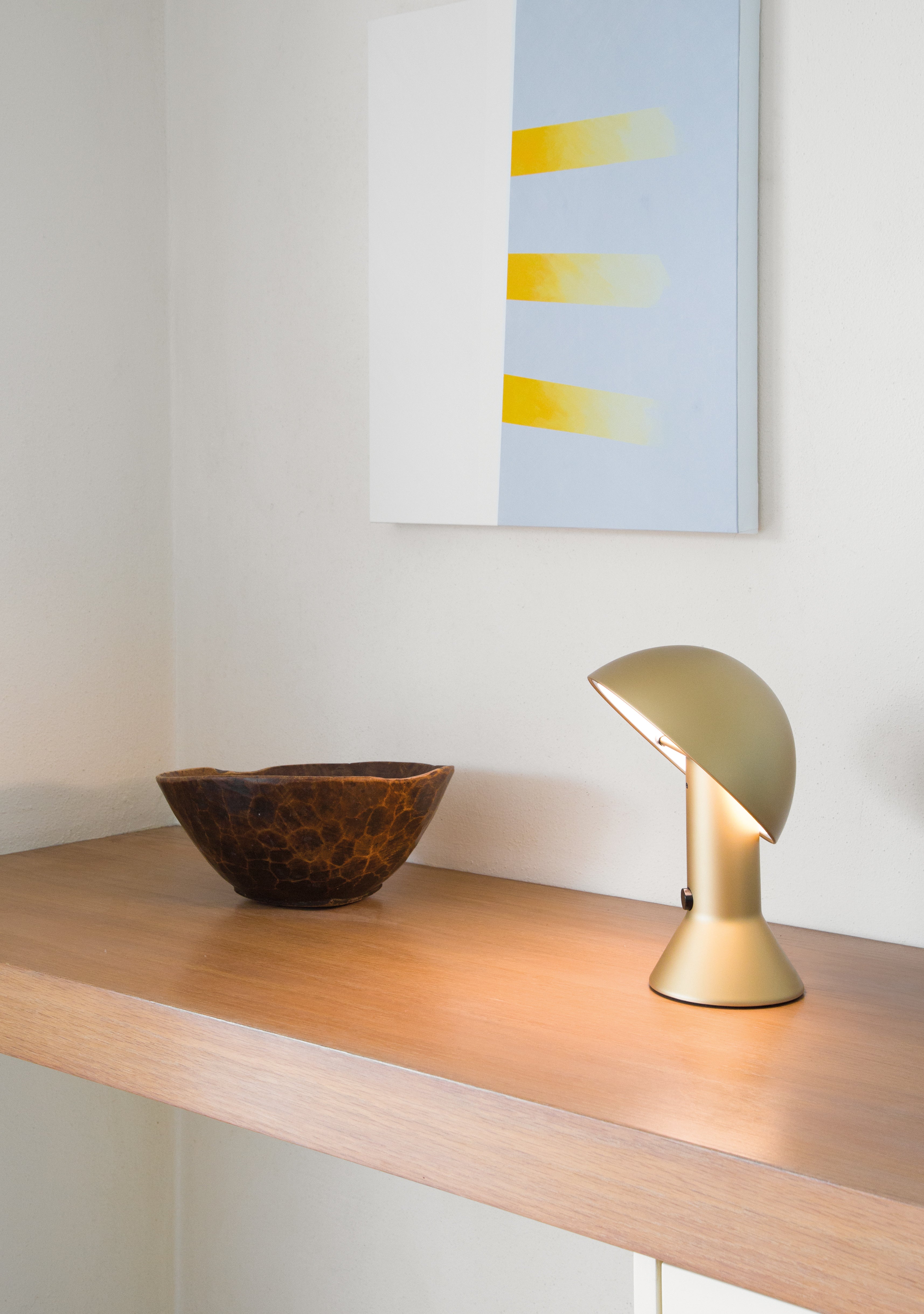 Stolní lampa ELMETTO v lesklé bílé barvě