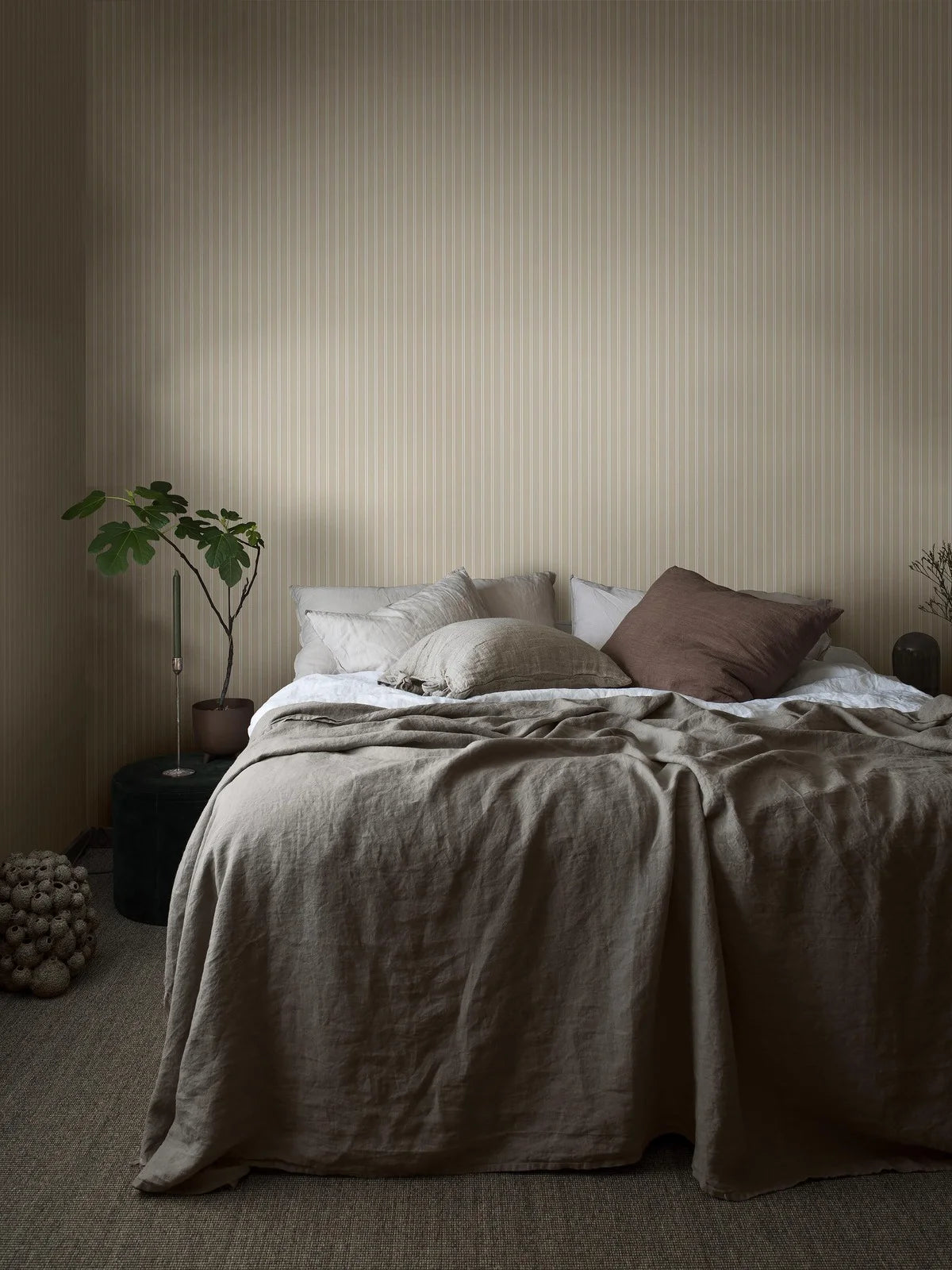 Tapeta s pruhy PÄRLRAND béžová s bílou