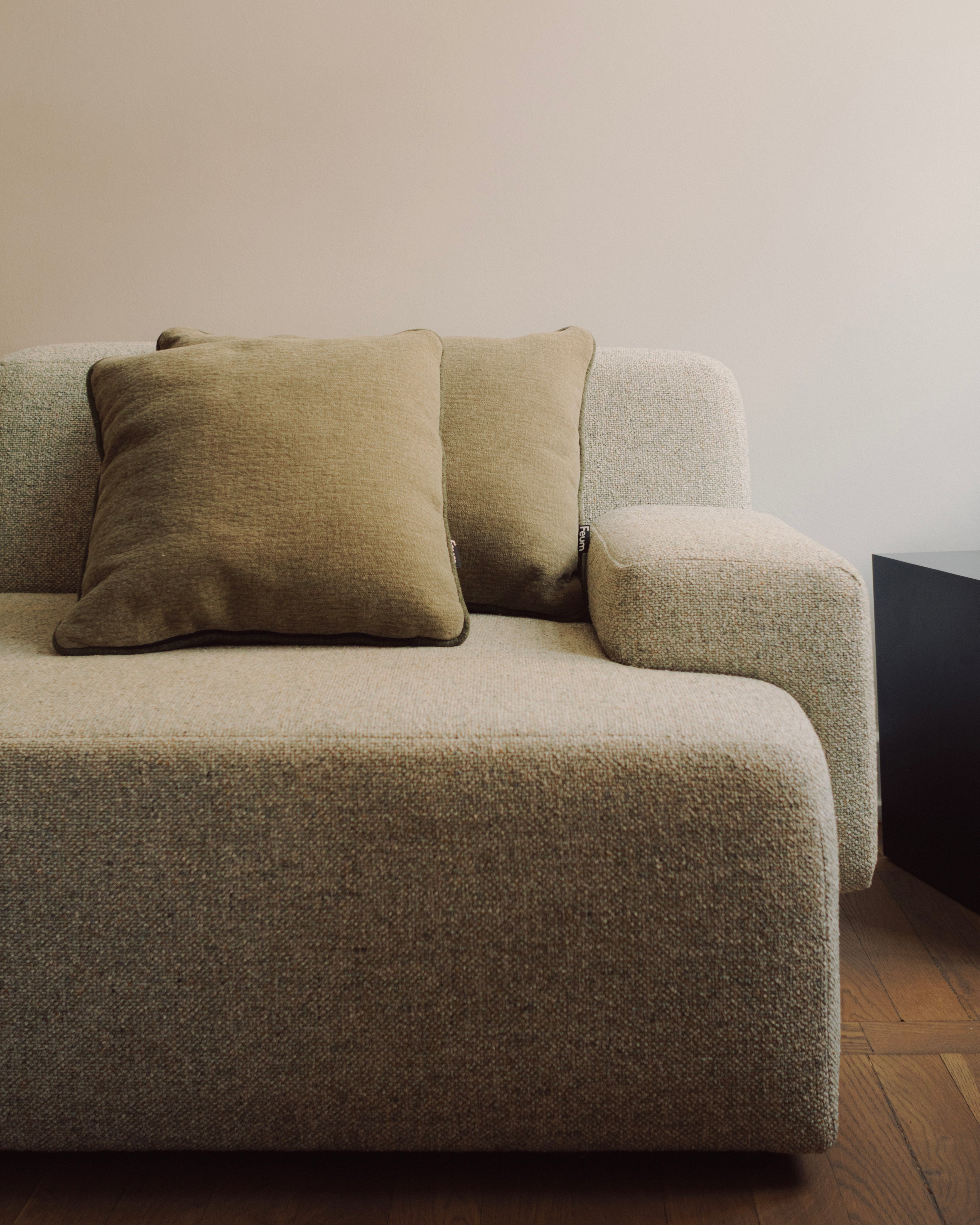 Polštář MIU olivově zelený