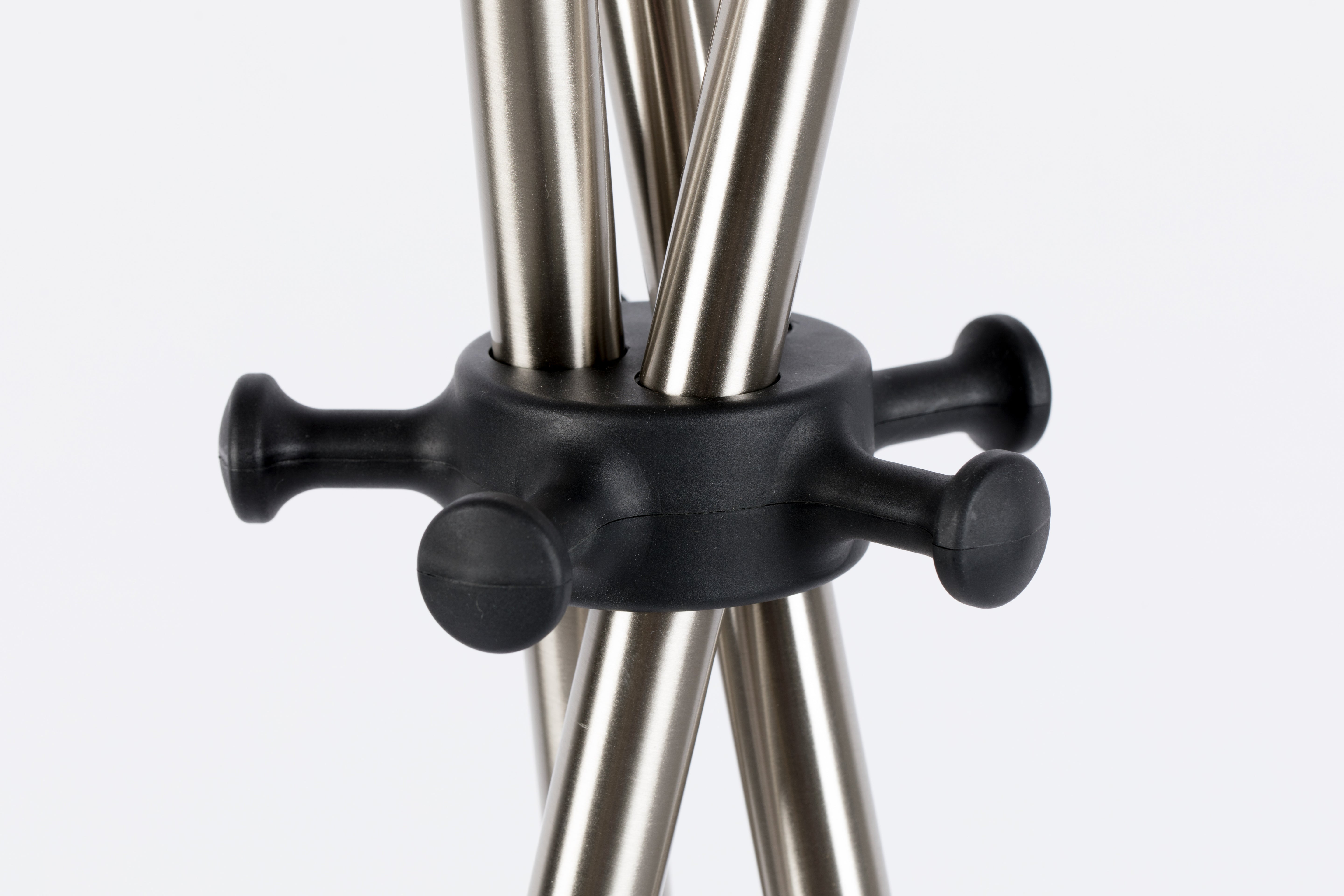 Stojan na oblečení DARWIN stříbrný