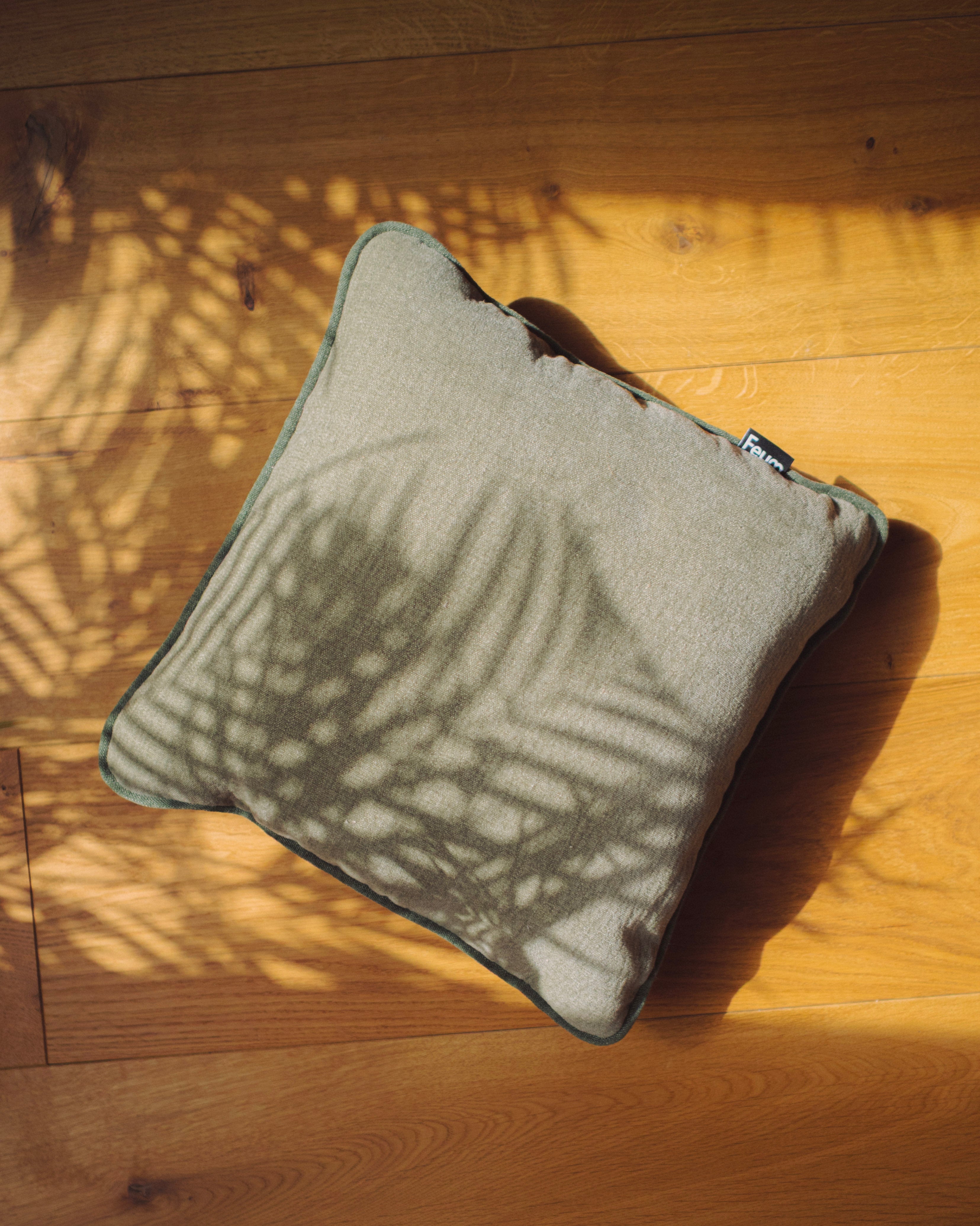 Polštář MIU olivově zelený