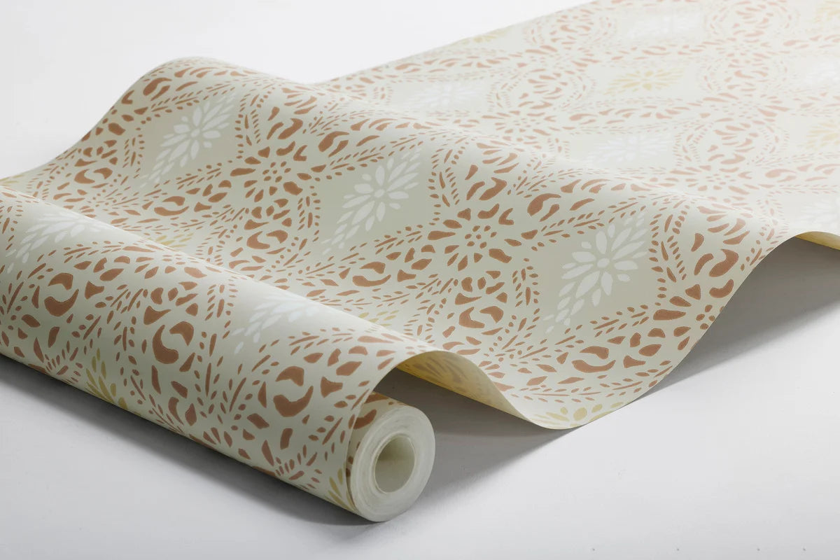 Papírová flizelinová tapeta s geometrickým vzorem KVARNHOLMEN béžová s terakotou