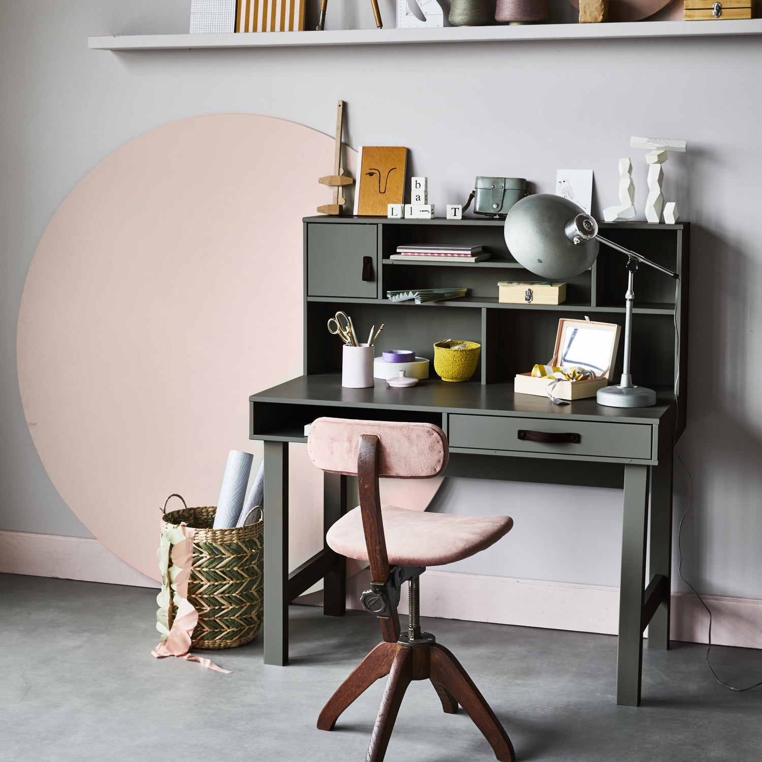 STAGE Desk Gray-Green