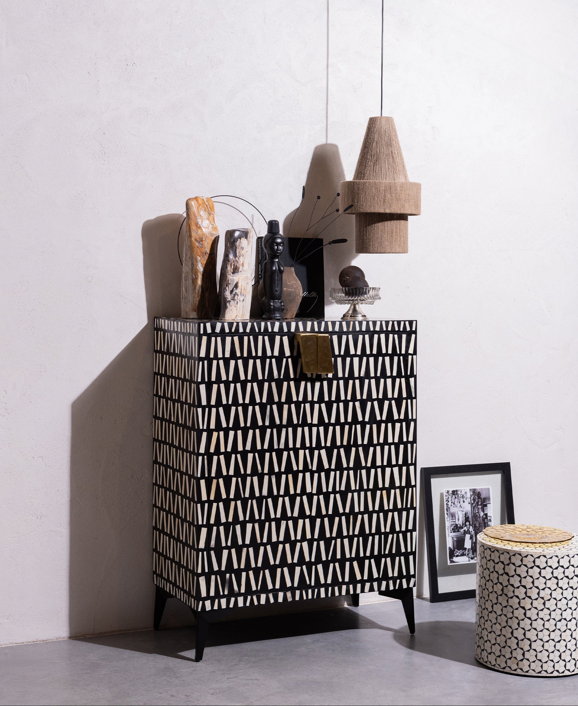 Komoda MENNE czarny z białym