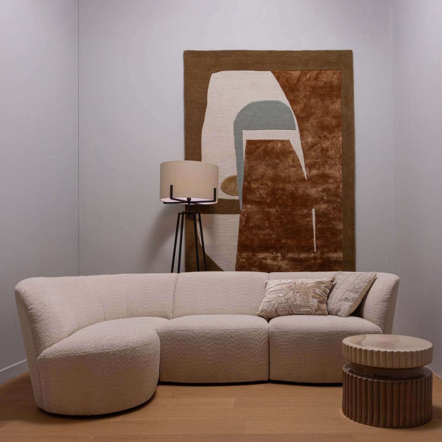 Left -hand corner Coco cream boucle