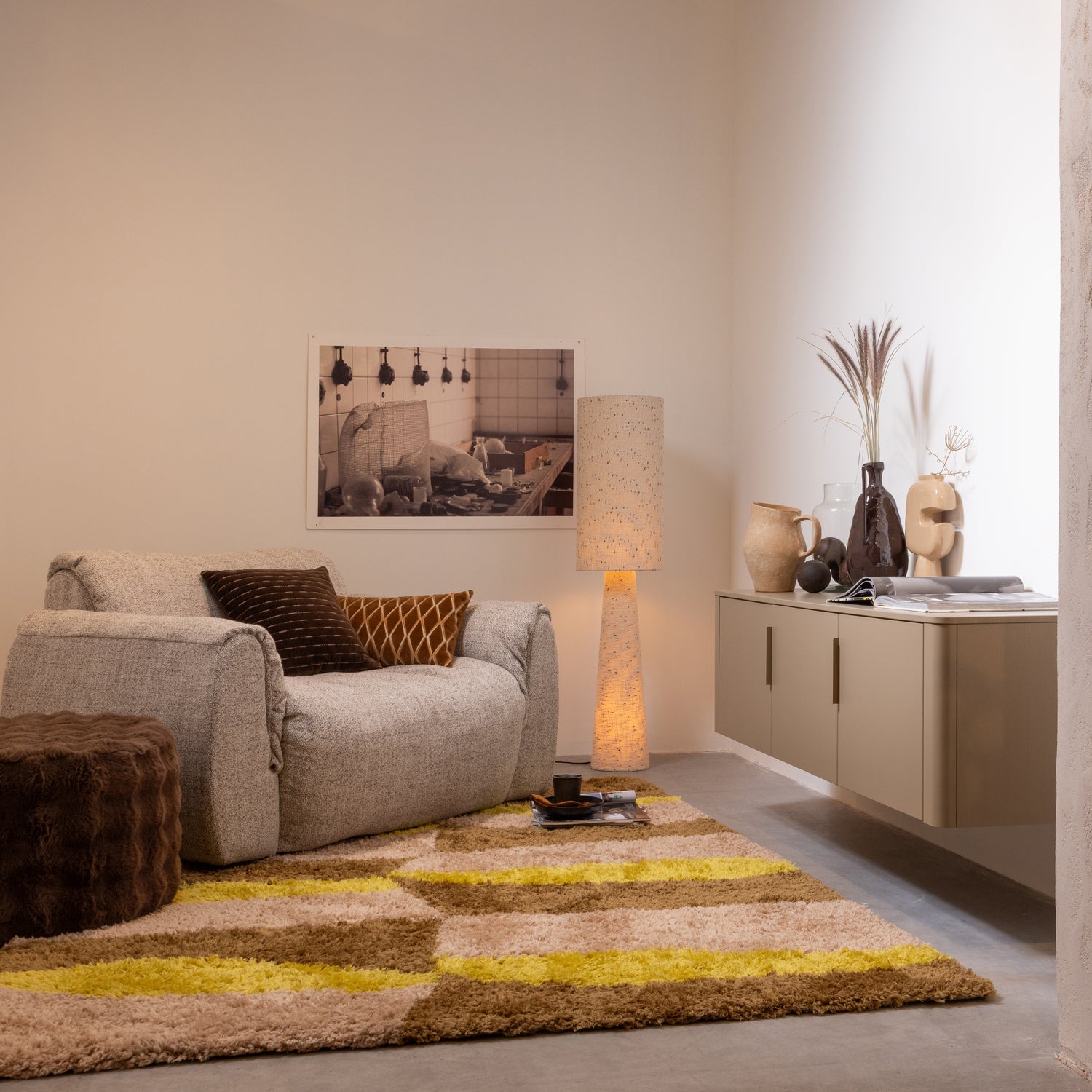 Podlahová lampa LOFT krémová s černými tečkami