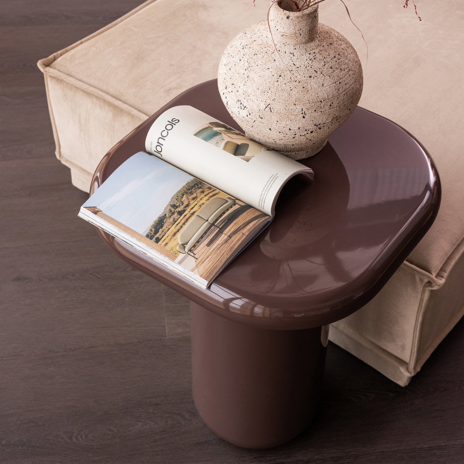 Boční stolek ZAVA hnědý