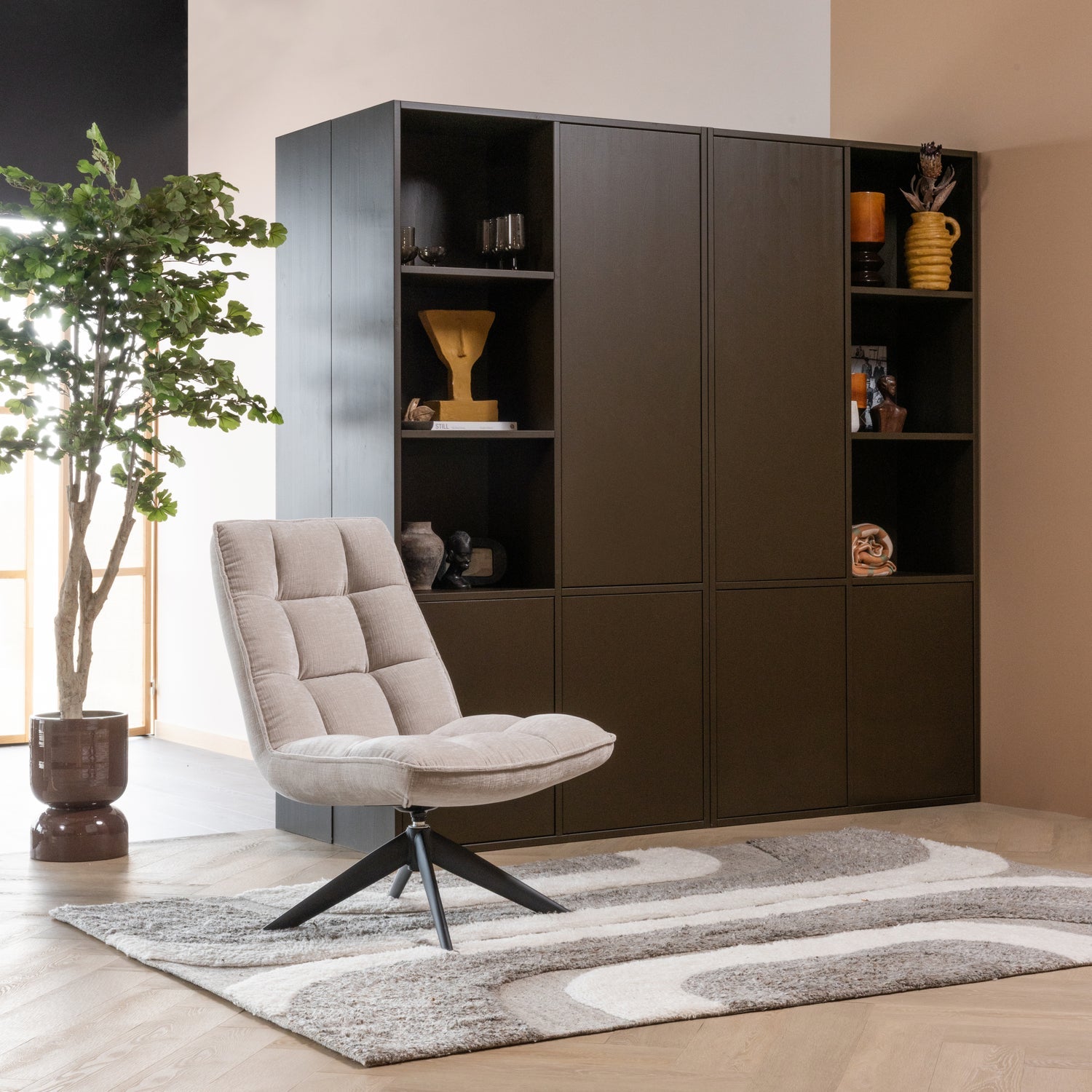 Hrnček TOVAL hnědý