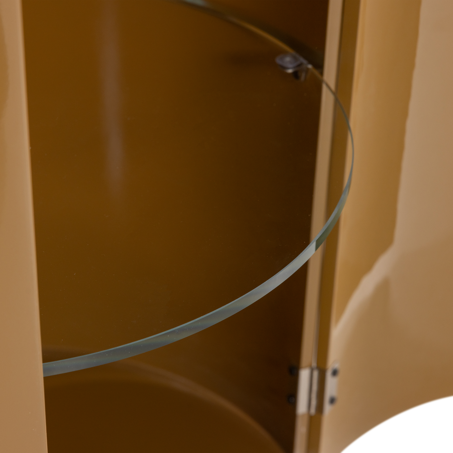 SERA Honey Cabinet