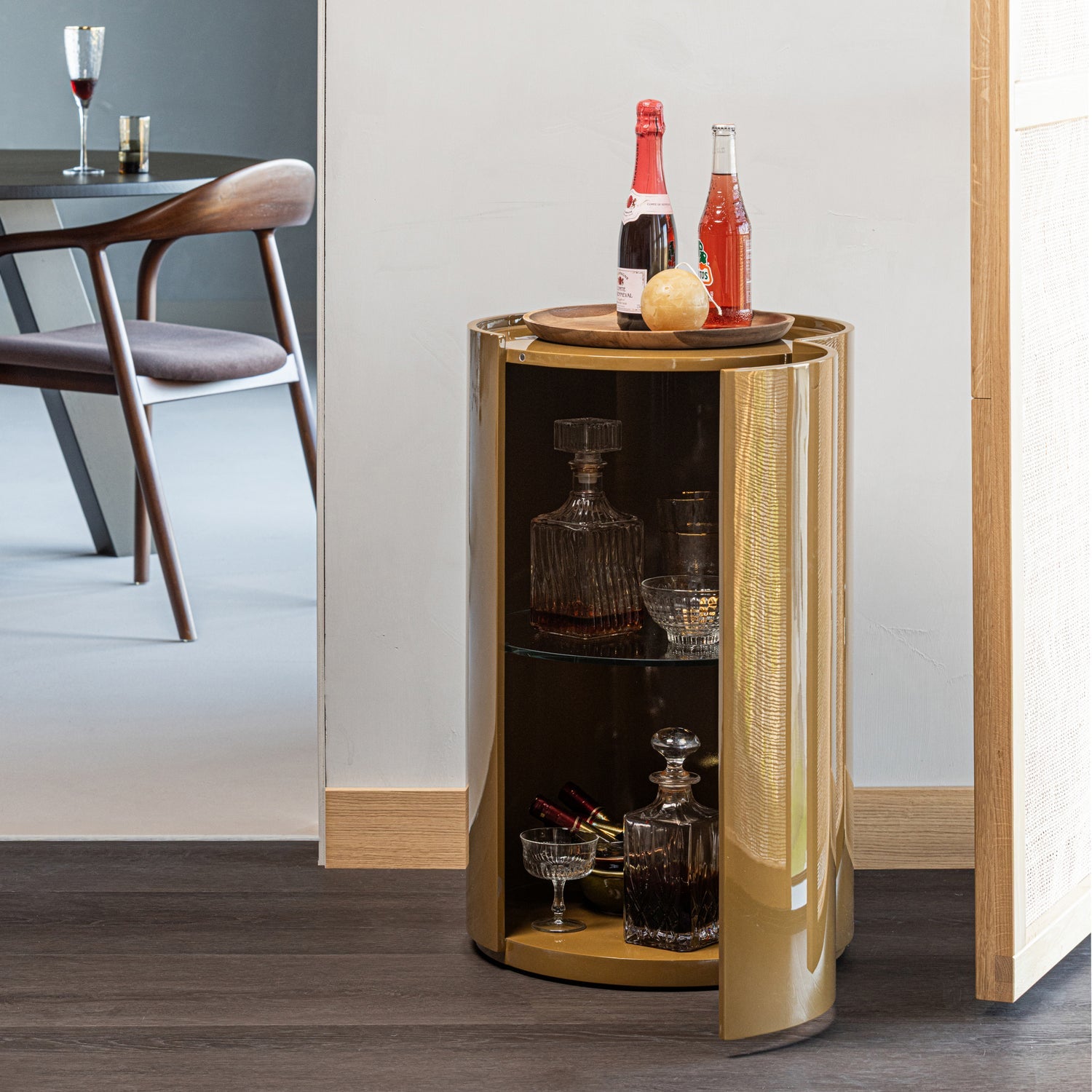 SERA Honey Cabinet