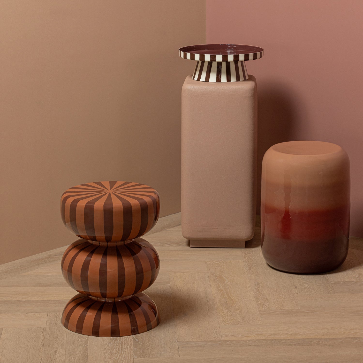 Pink LUEN Plant Stand