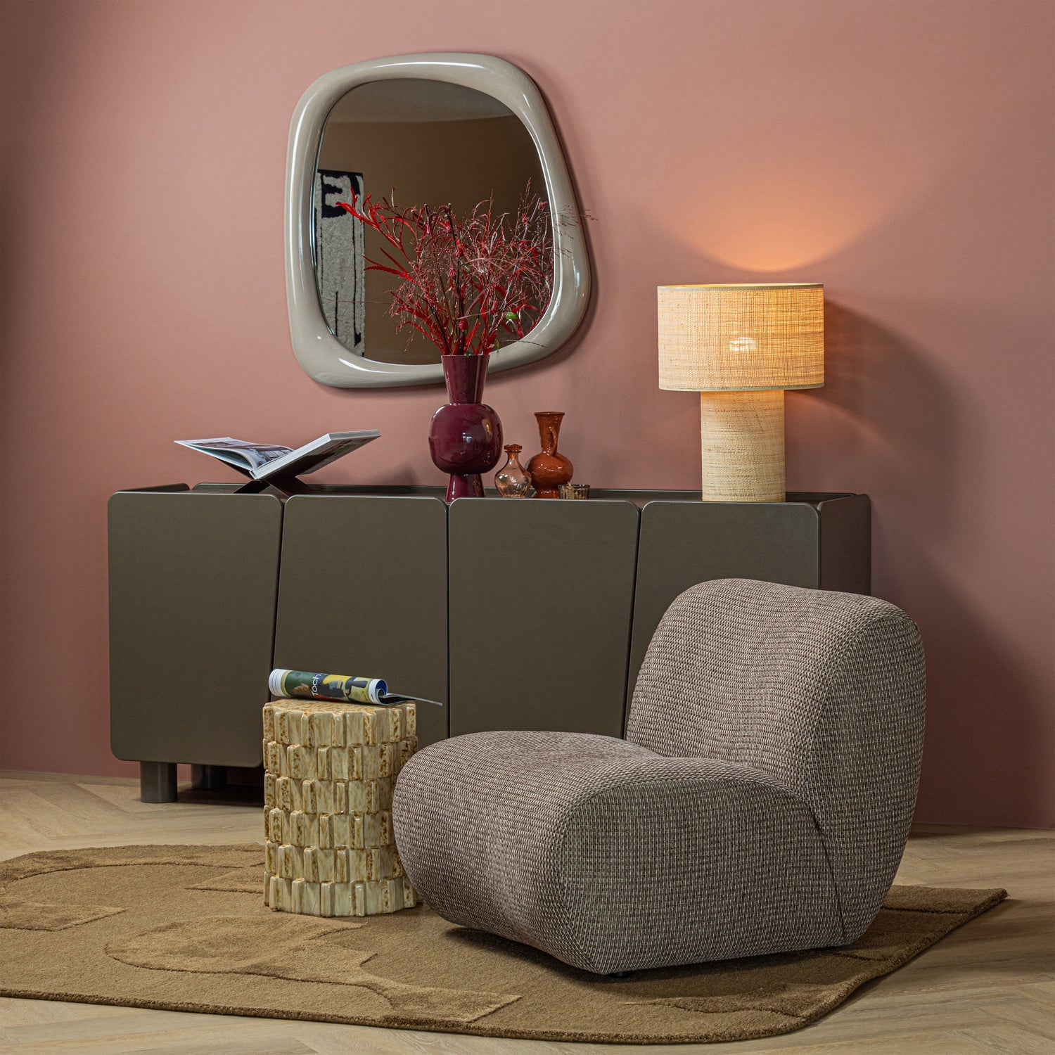 Křeslo NOMU hnědý šenil