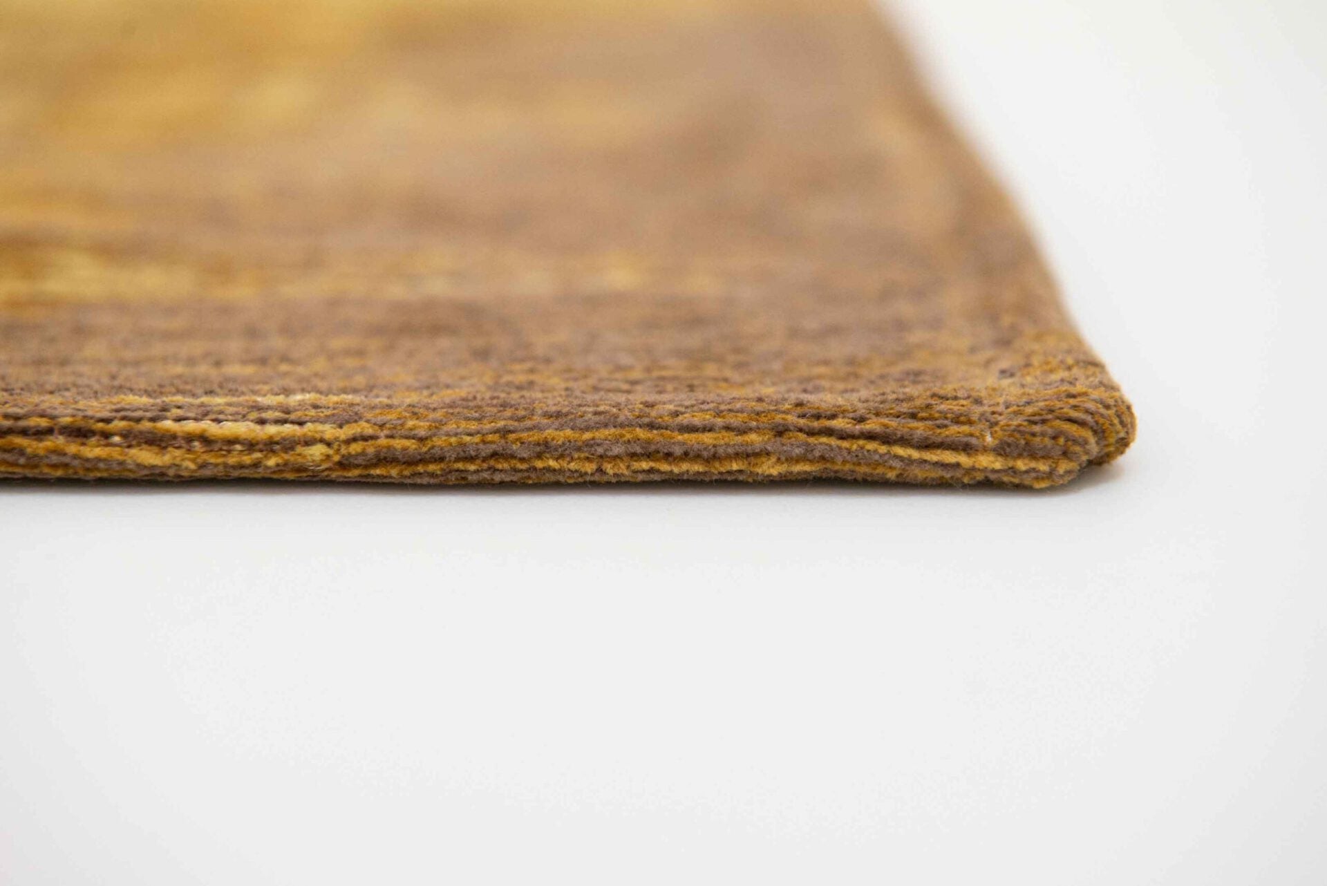 Koberec VENETIAN DUST RIALTO GOLD zlatý