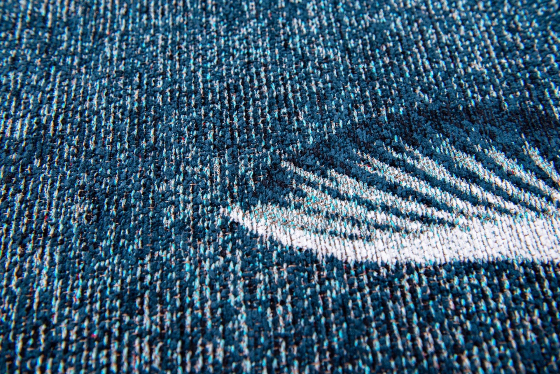 Koberec POP KOI JAPONSKÝ RYBNÍK modrý