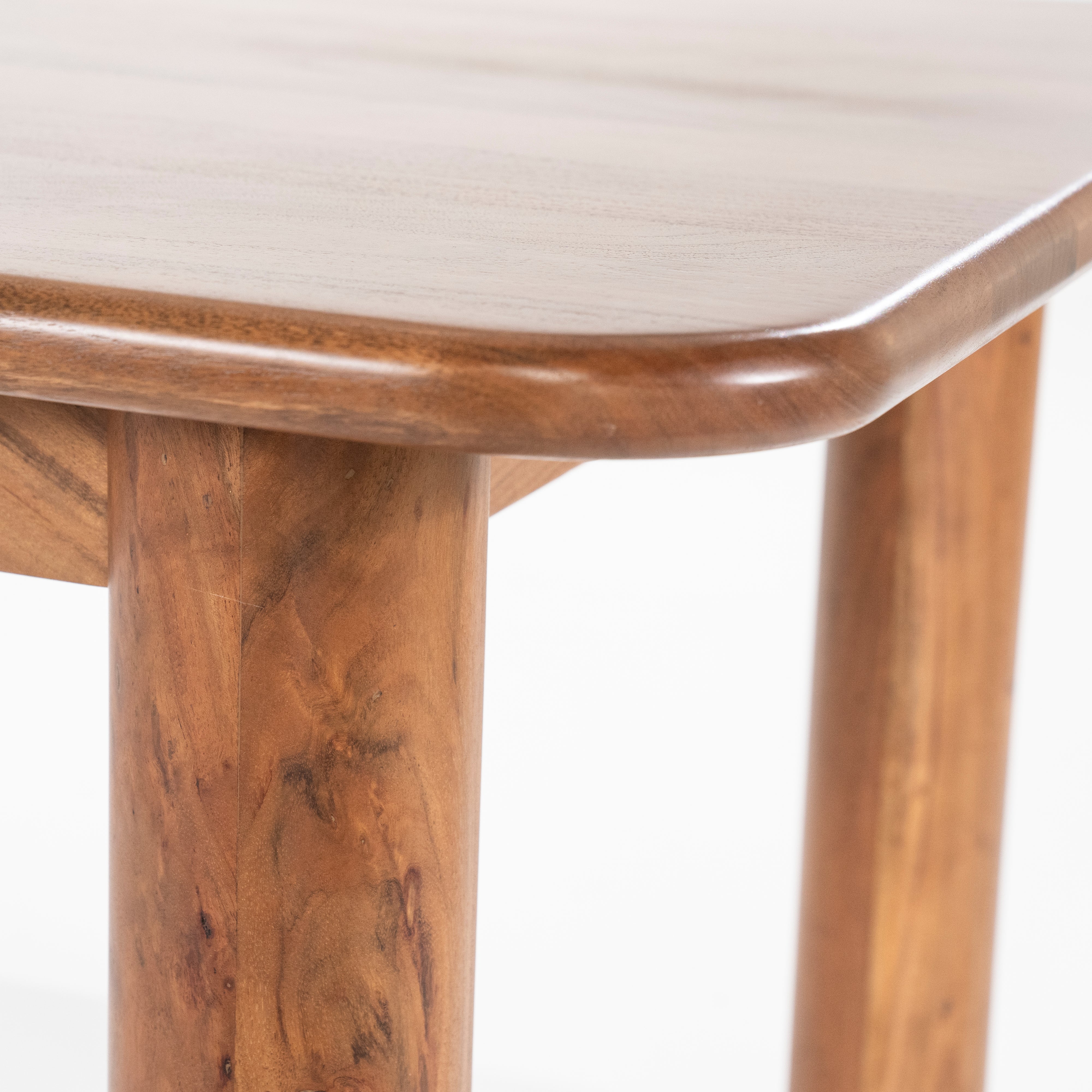JULIAN Table Acacia Wood