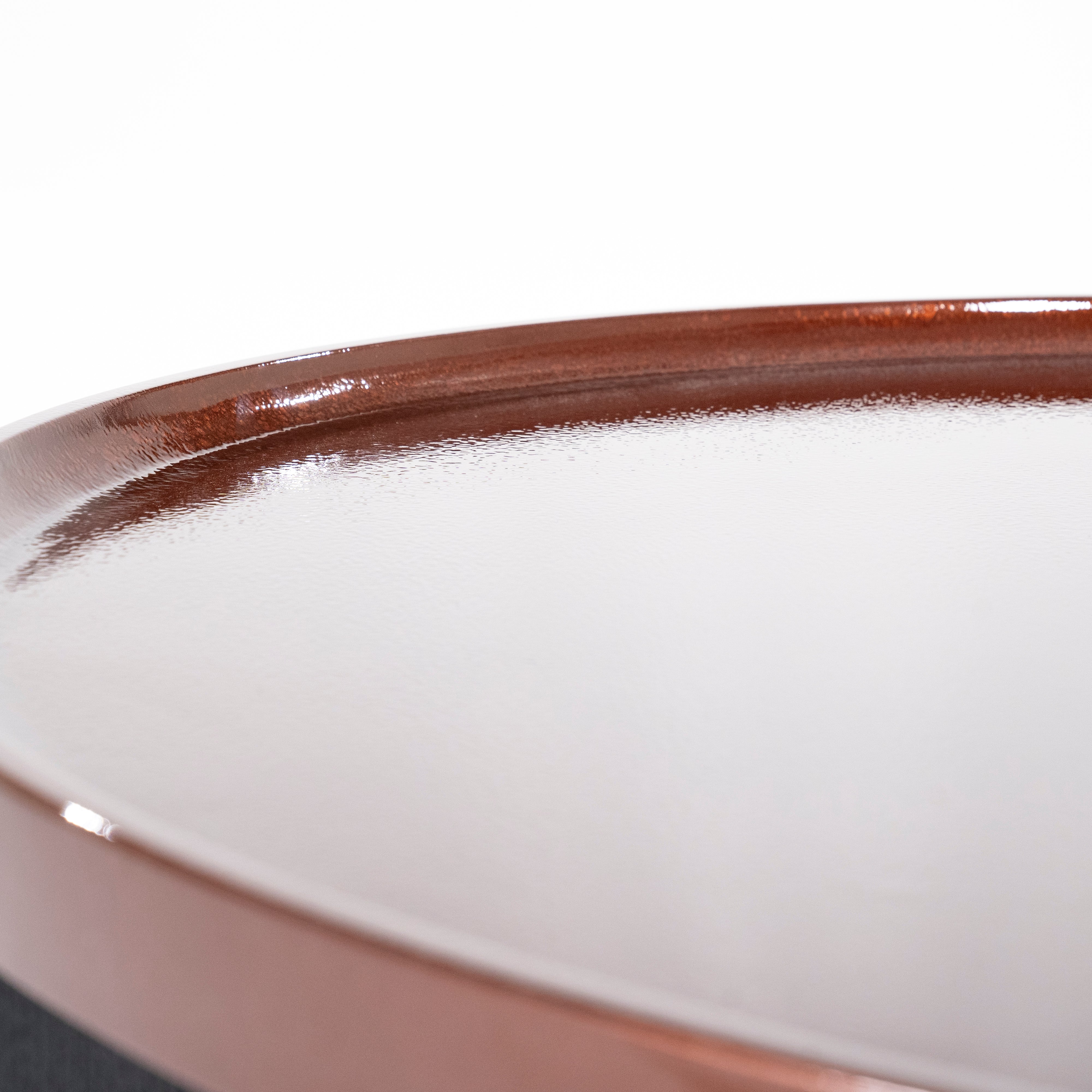 Stolik kawowy MAYSON bordowy z drewnianą podstawą