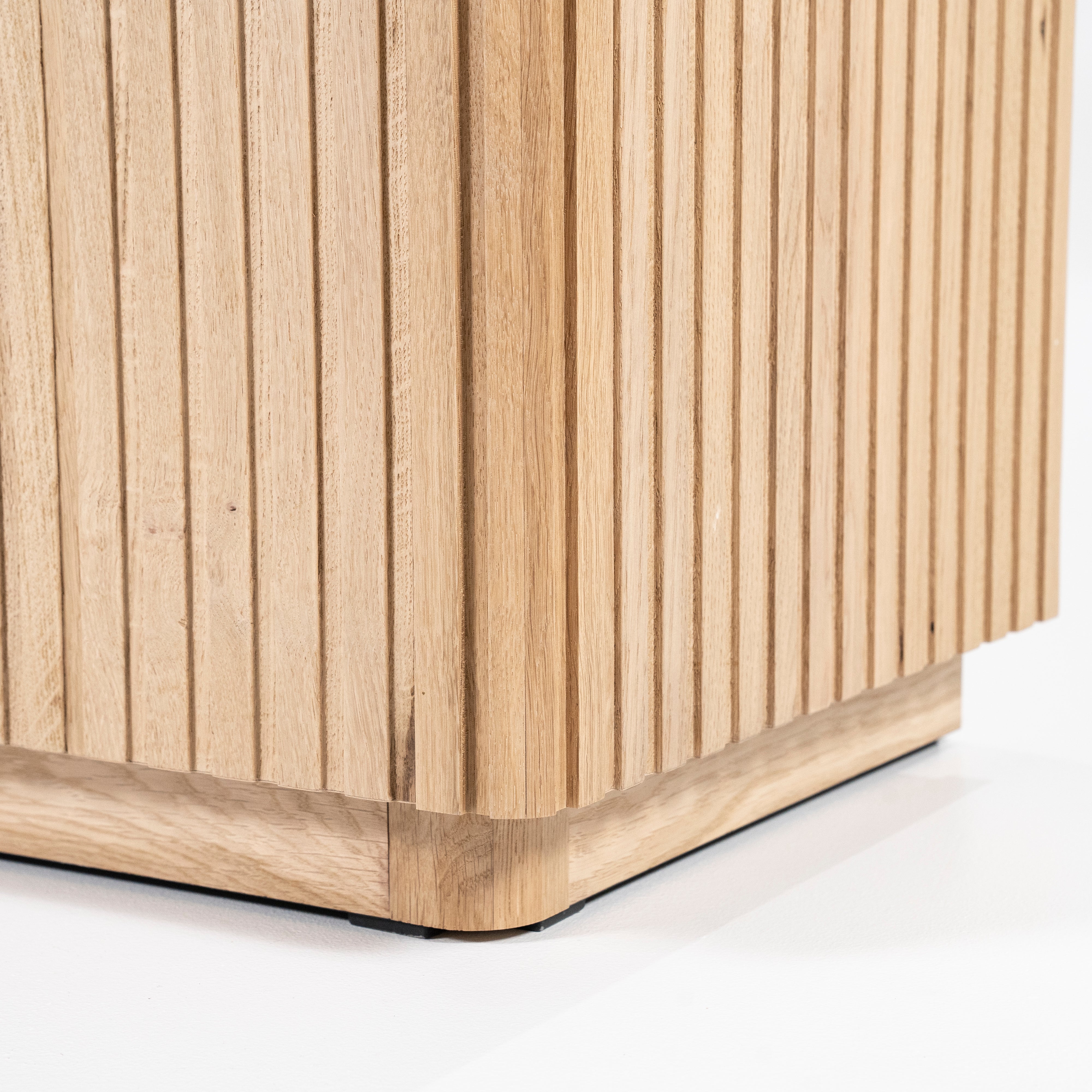 Komoda ROSENBORG drewno dębowe