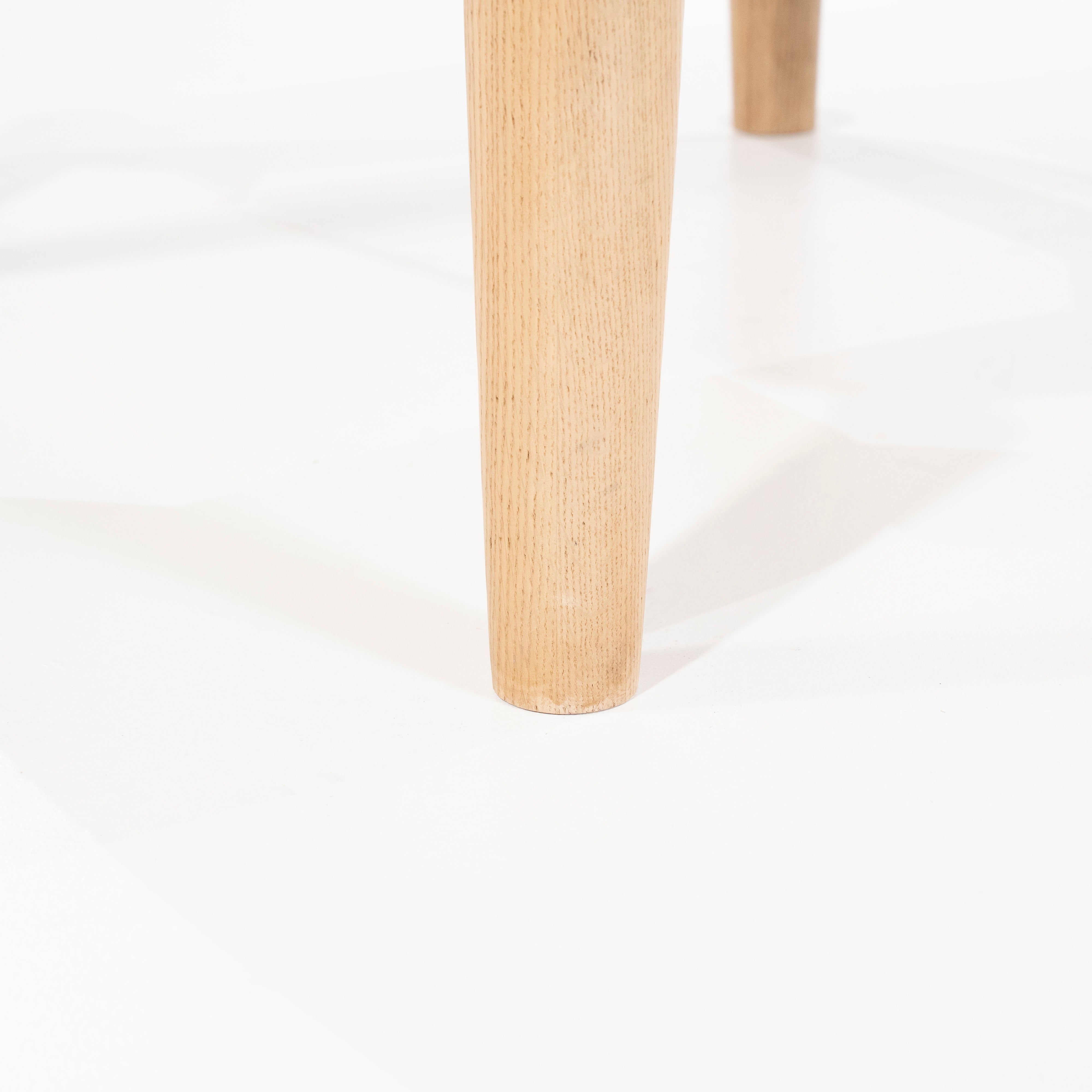 Konferenční stolek SELBU dubové dřevo